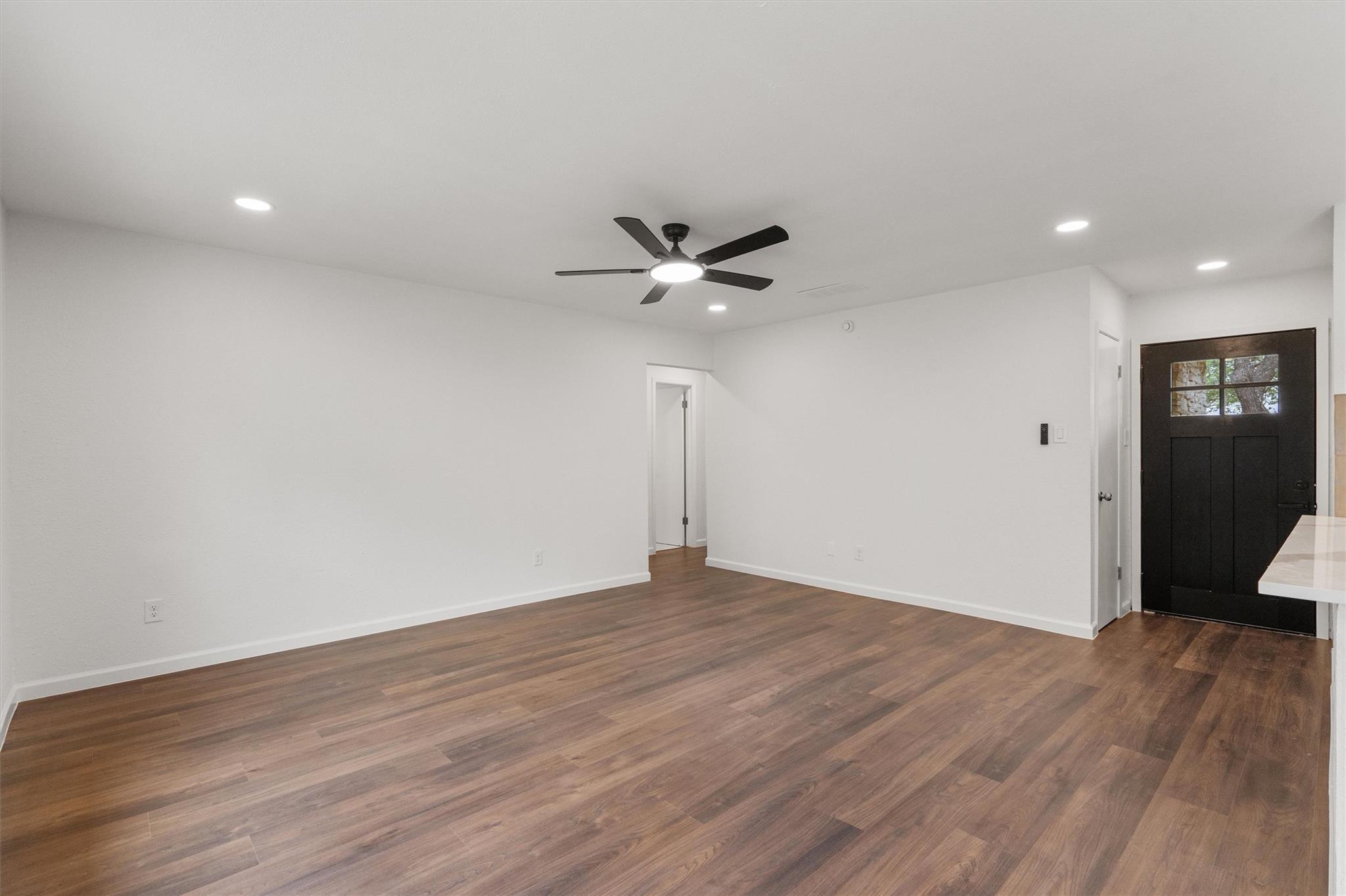 710 Ruby Isle Dr, Leander, TX 78641