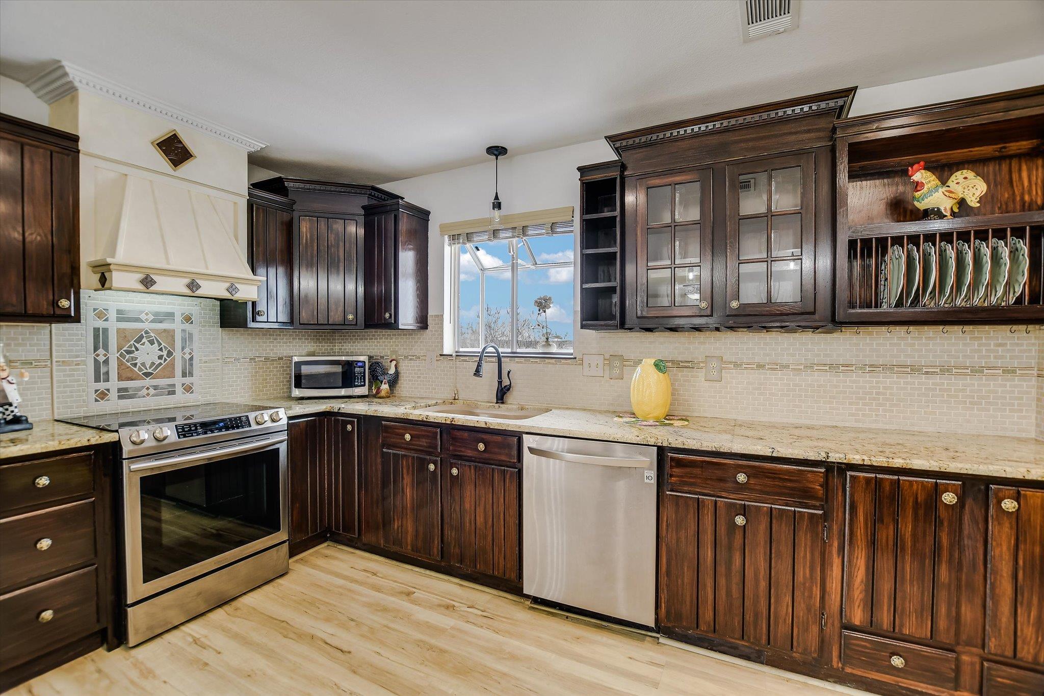 131 High Gabriel Dr, Leander, TX 78641