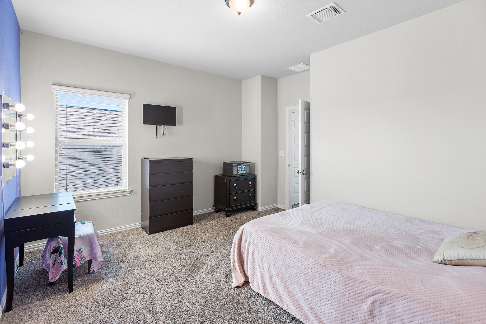 8709 Slater Dr, Austin, TX 78747