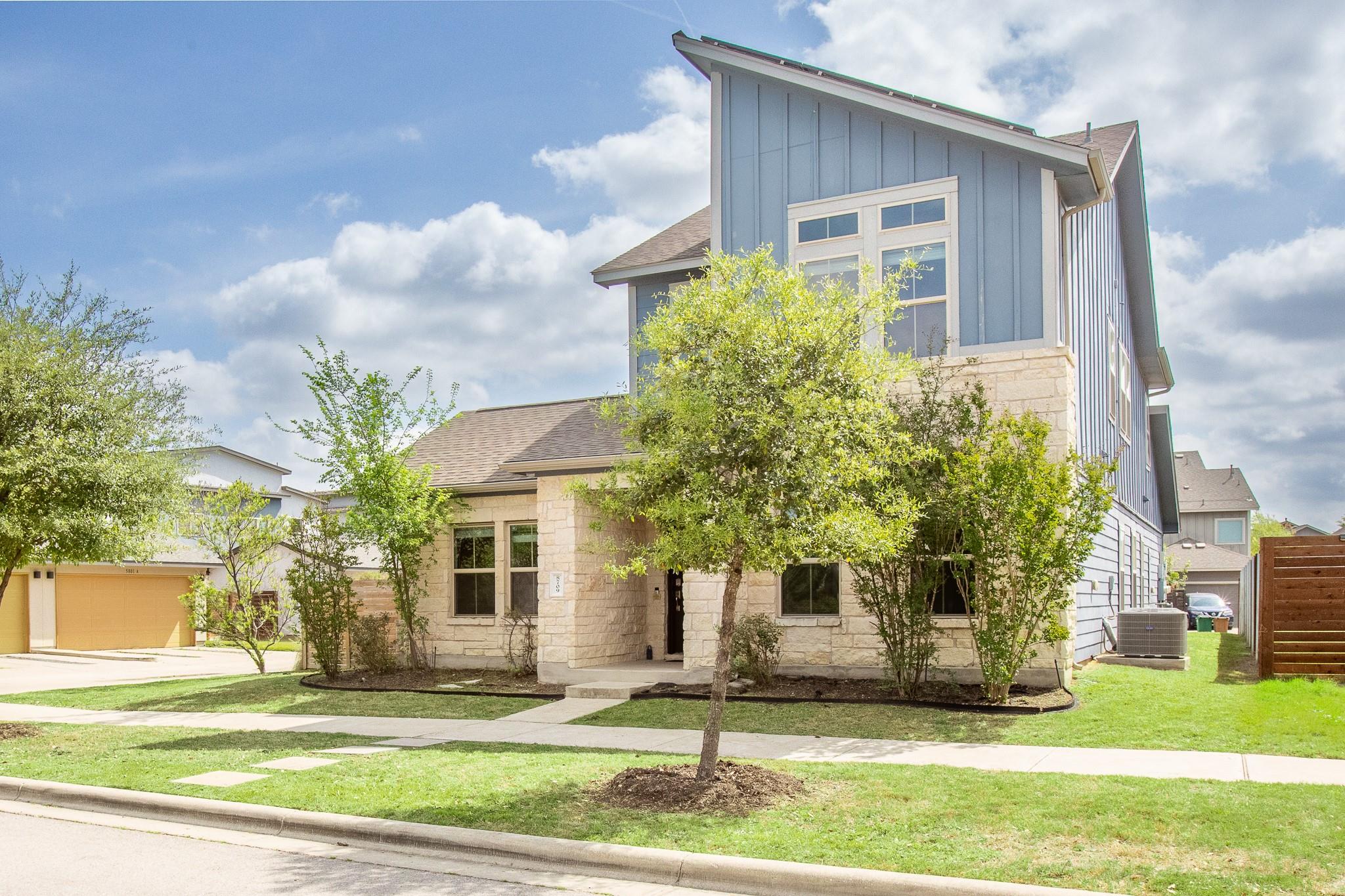 8709 Slater Dr, Austin, TX 78747