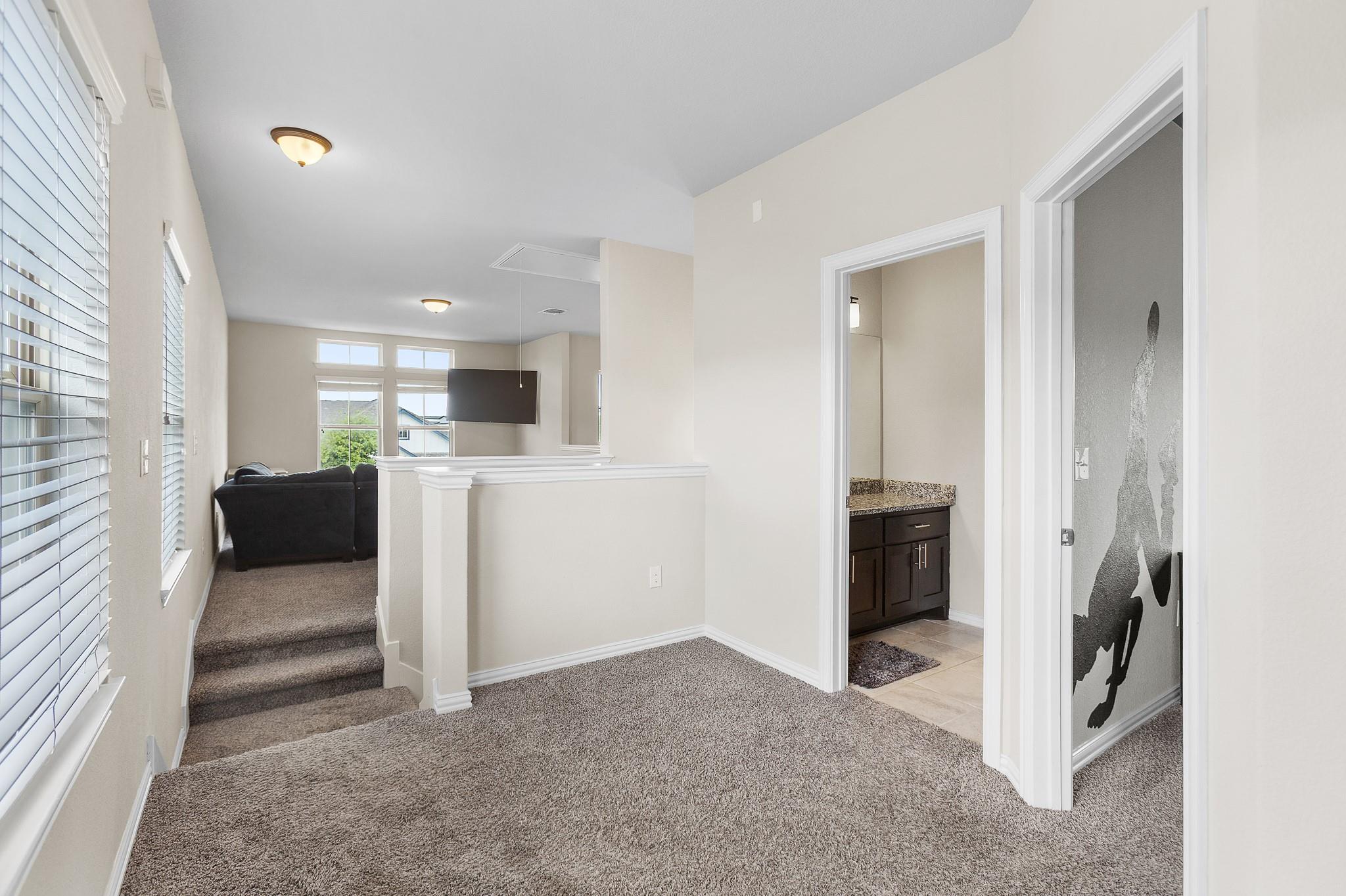 8709 Slater Dr, Austin, TX 78747