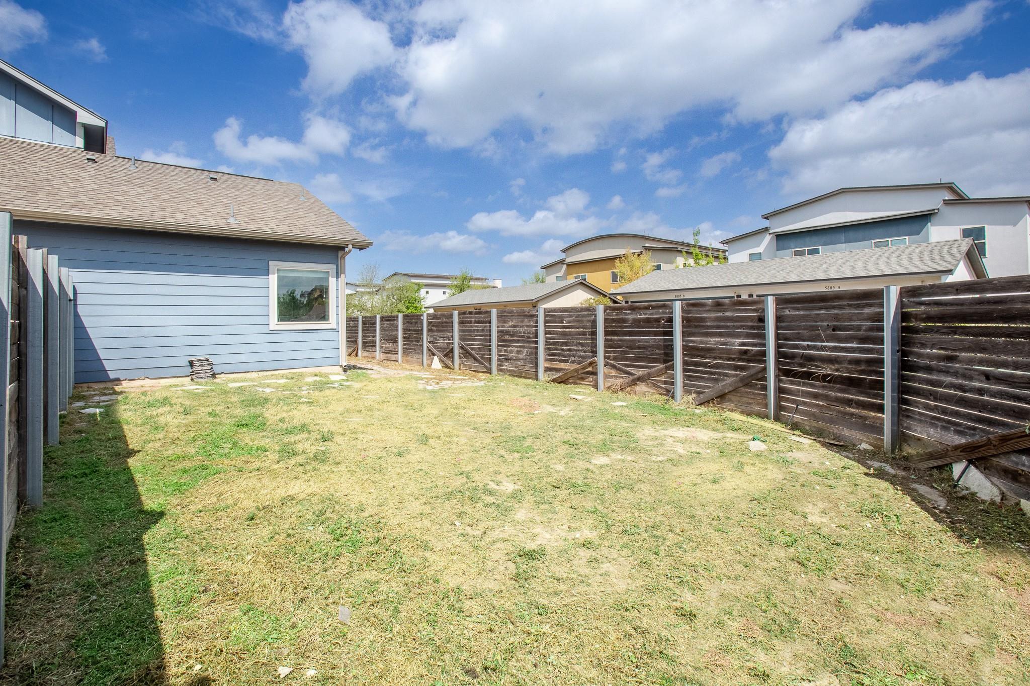 8709 Slater Dr, Austin, TX 78747