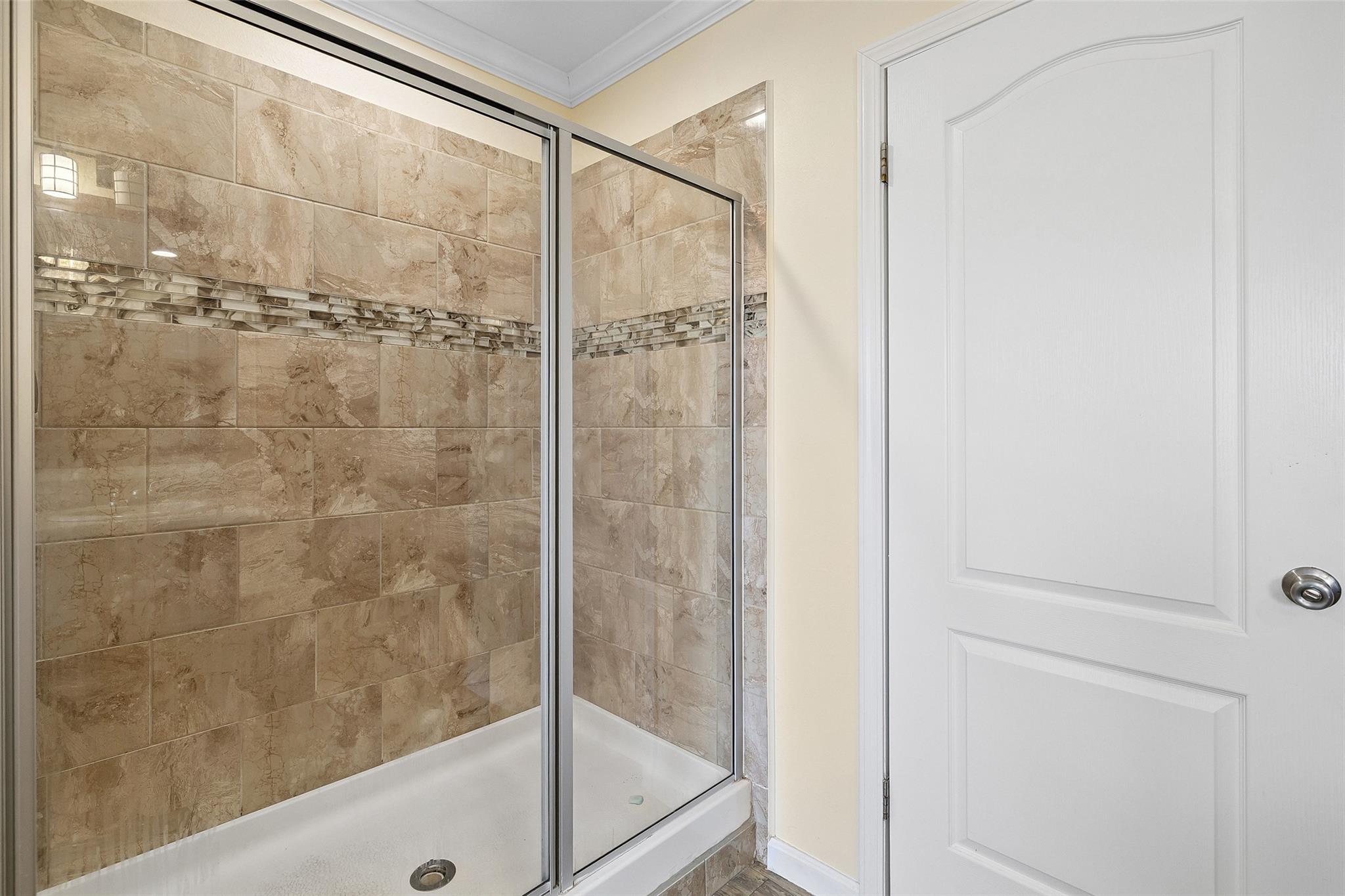 418 Lenora Dr, Taylor, TX 76574