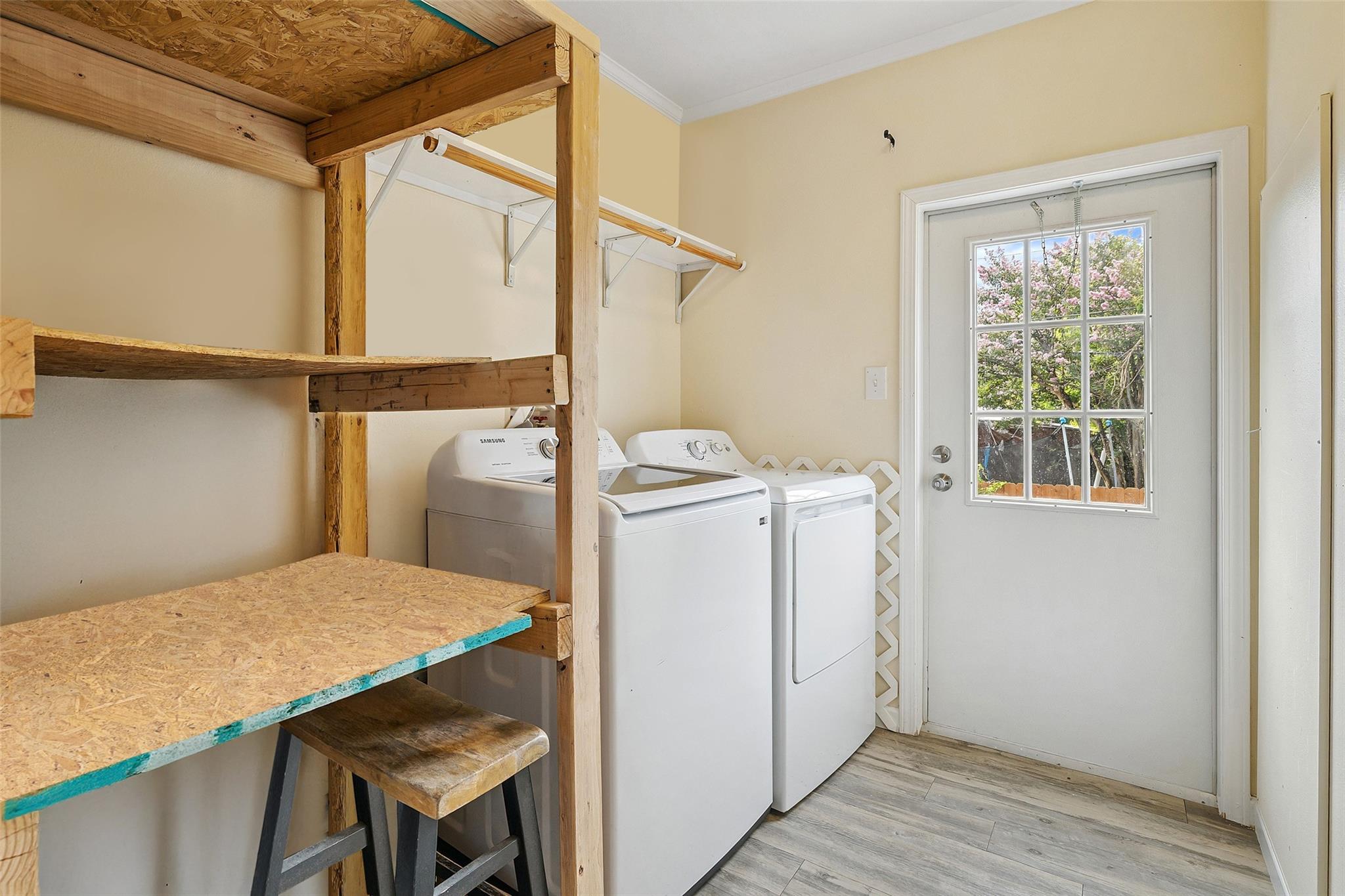 418 Lenora Dr, Taylor, TX 76574