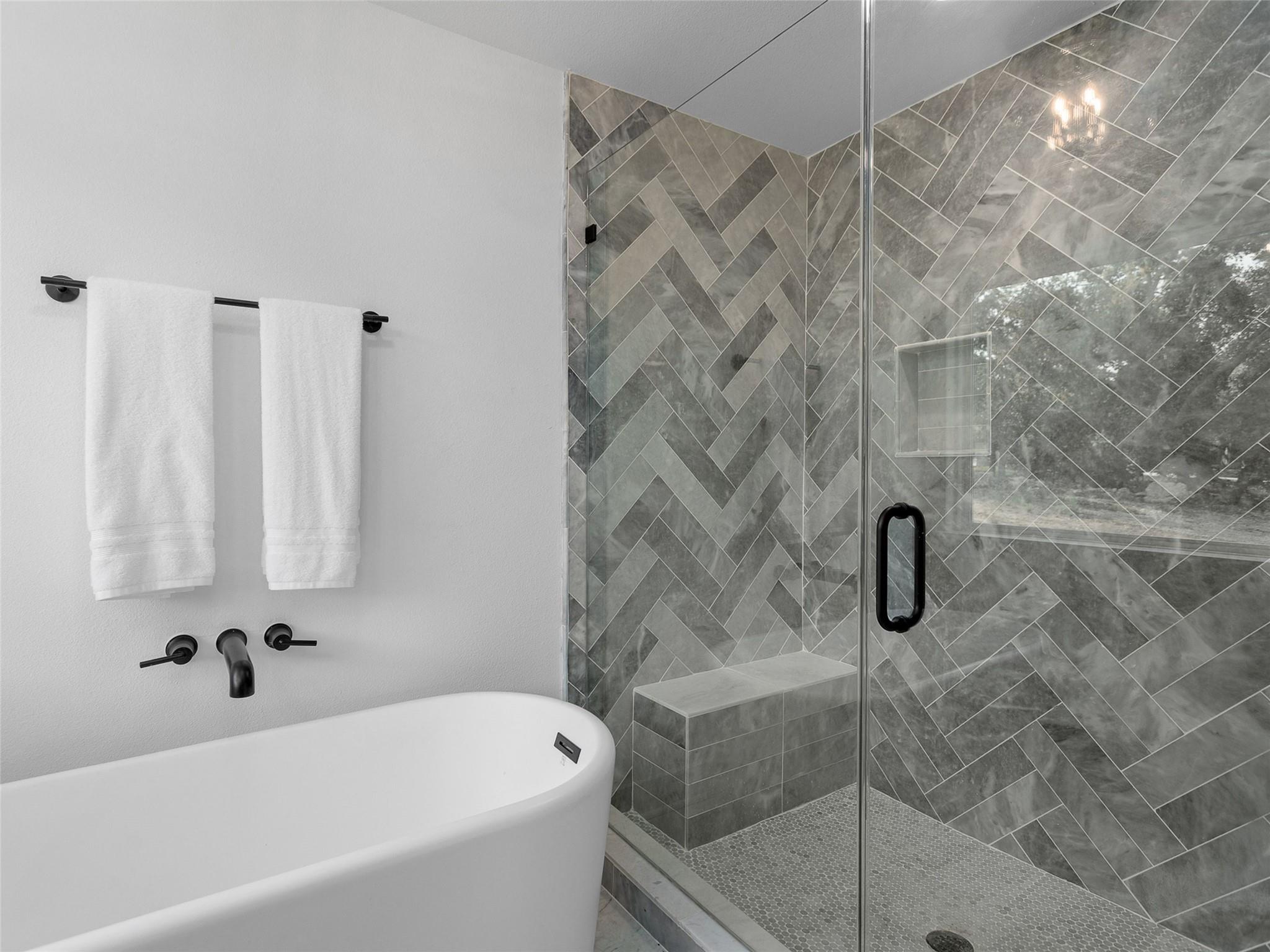 874 Lakebreeze Dr, Canyon Lake, TX 78133