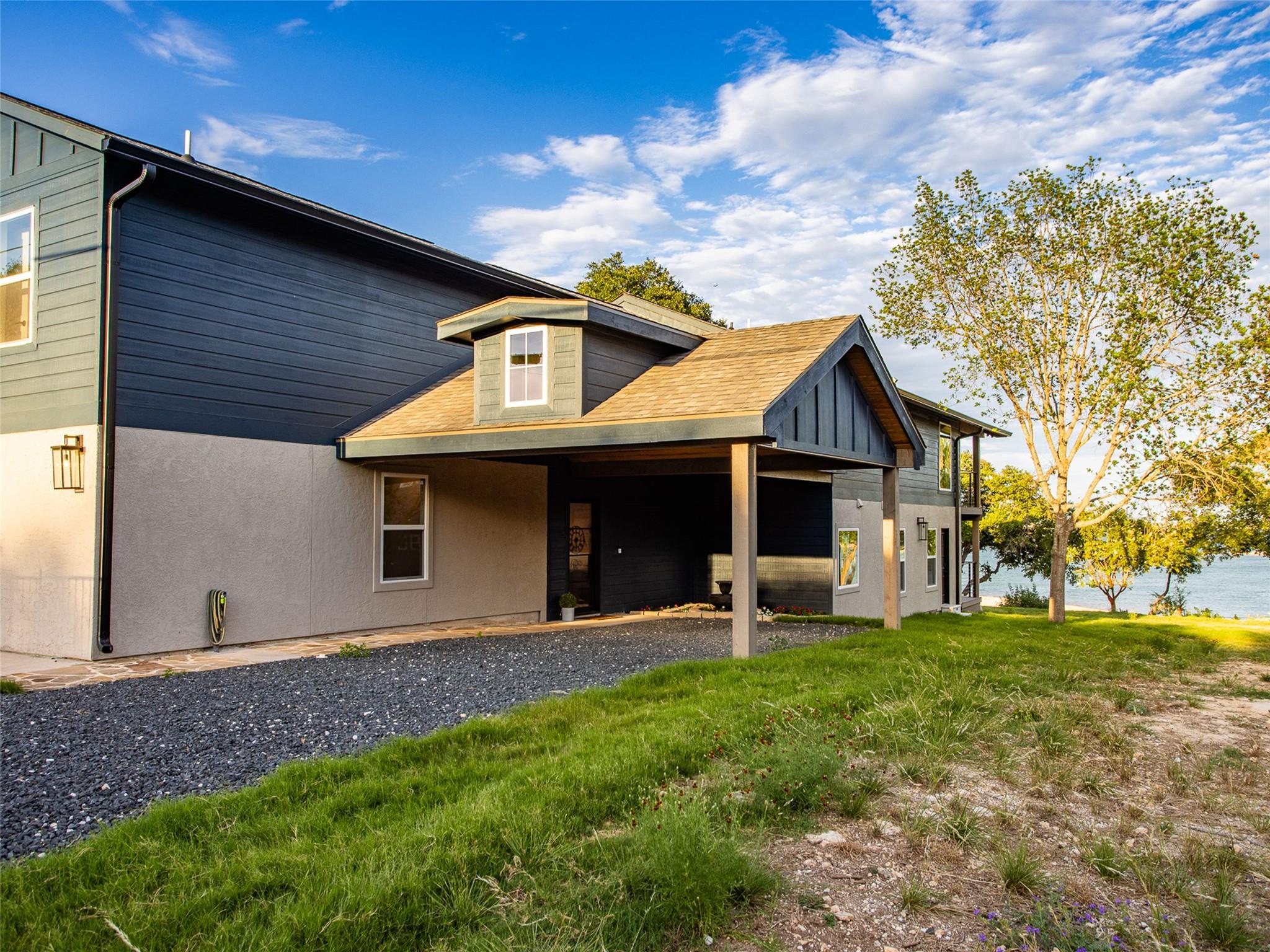 874 Lakebreeze Dr, Canyon Lake, TX 78133