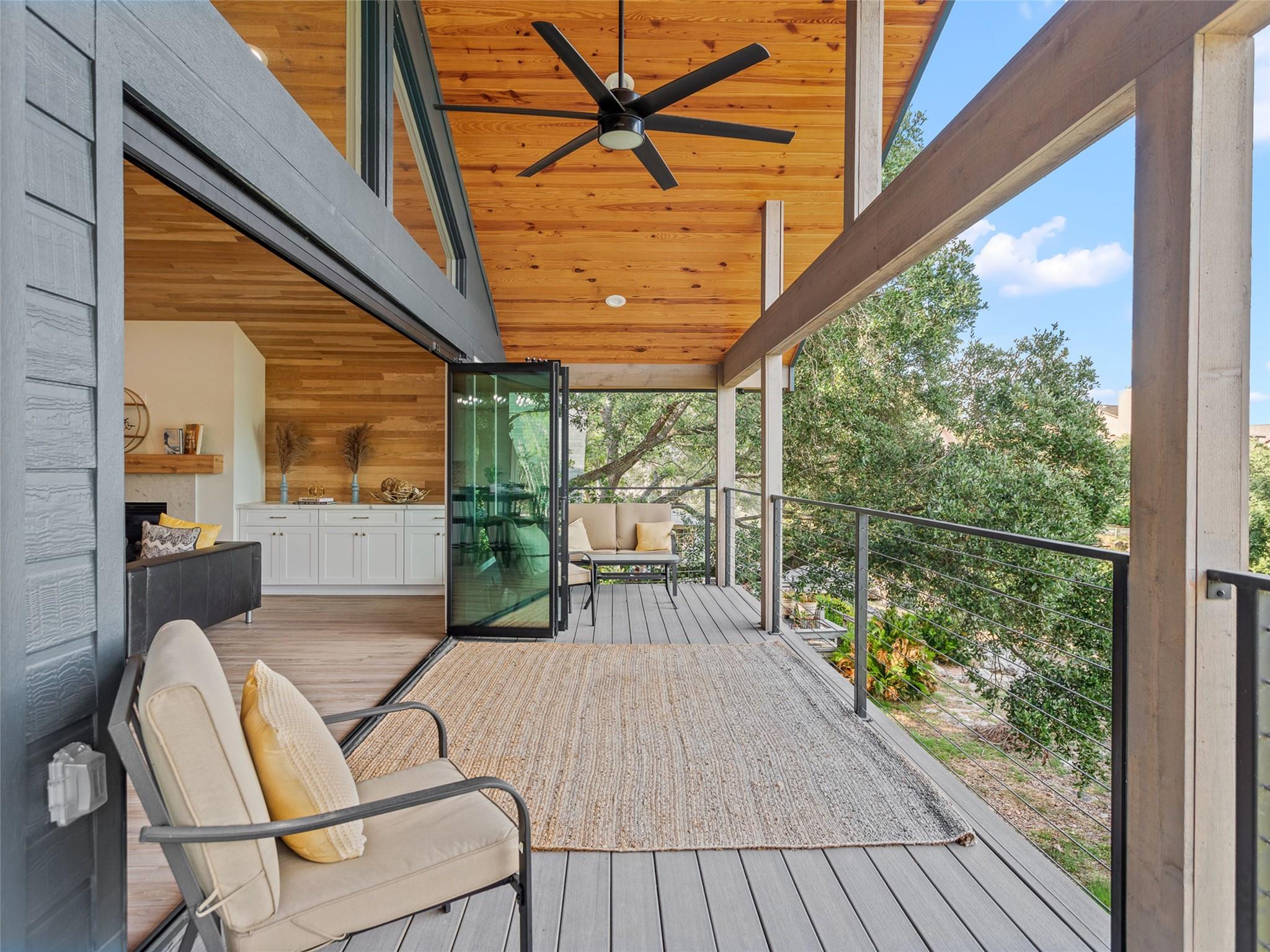 874 Lakebreeze Dr, Canyon Lake, TX 78133