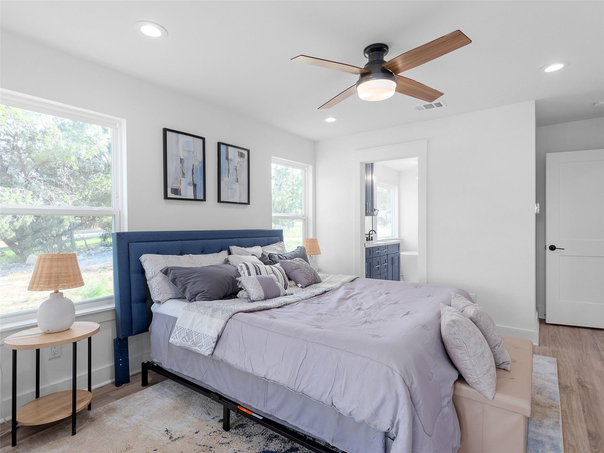 874 Lakebreeze Dr, Canyon Lake, TX 78133