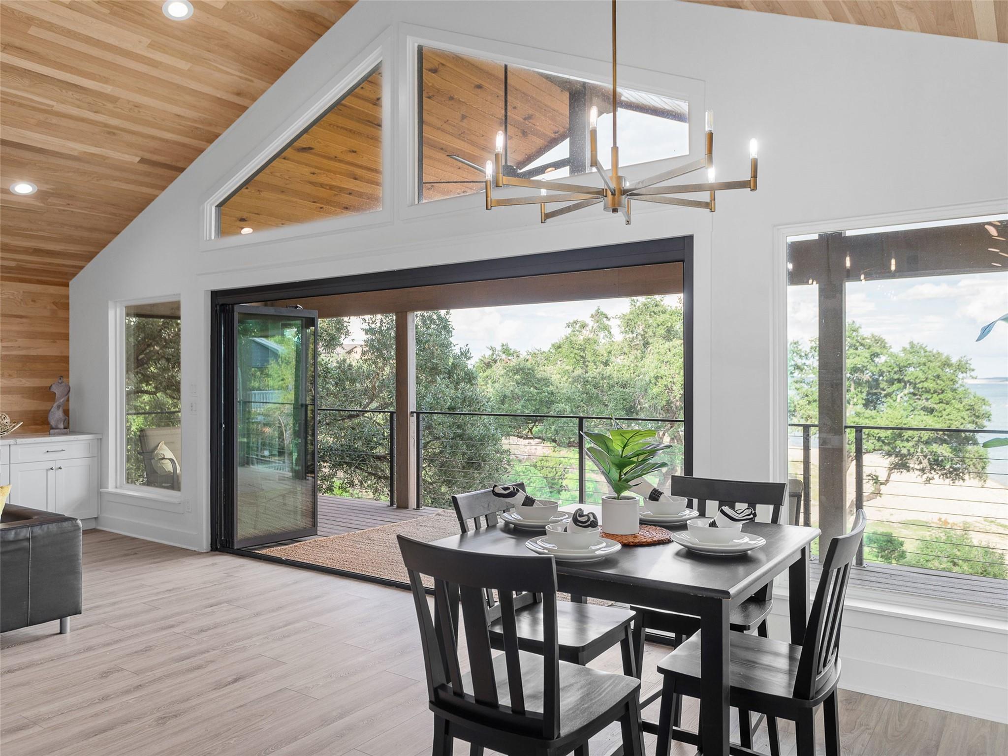 874 Lakebreeze Dr, Canyon Lake, TX 78133