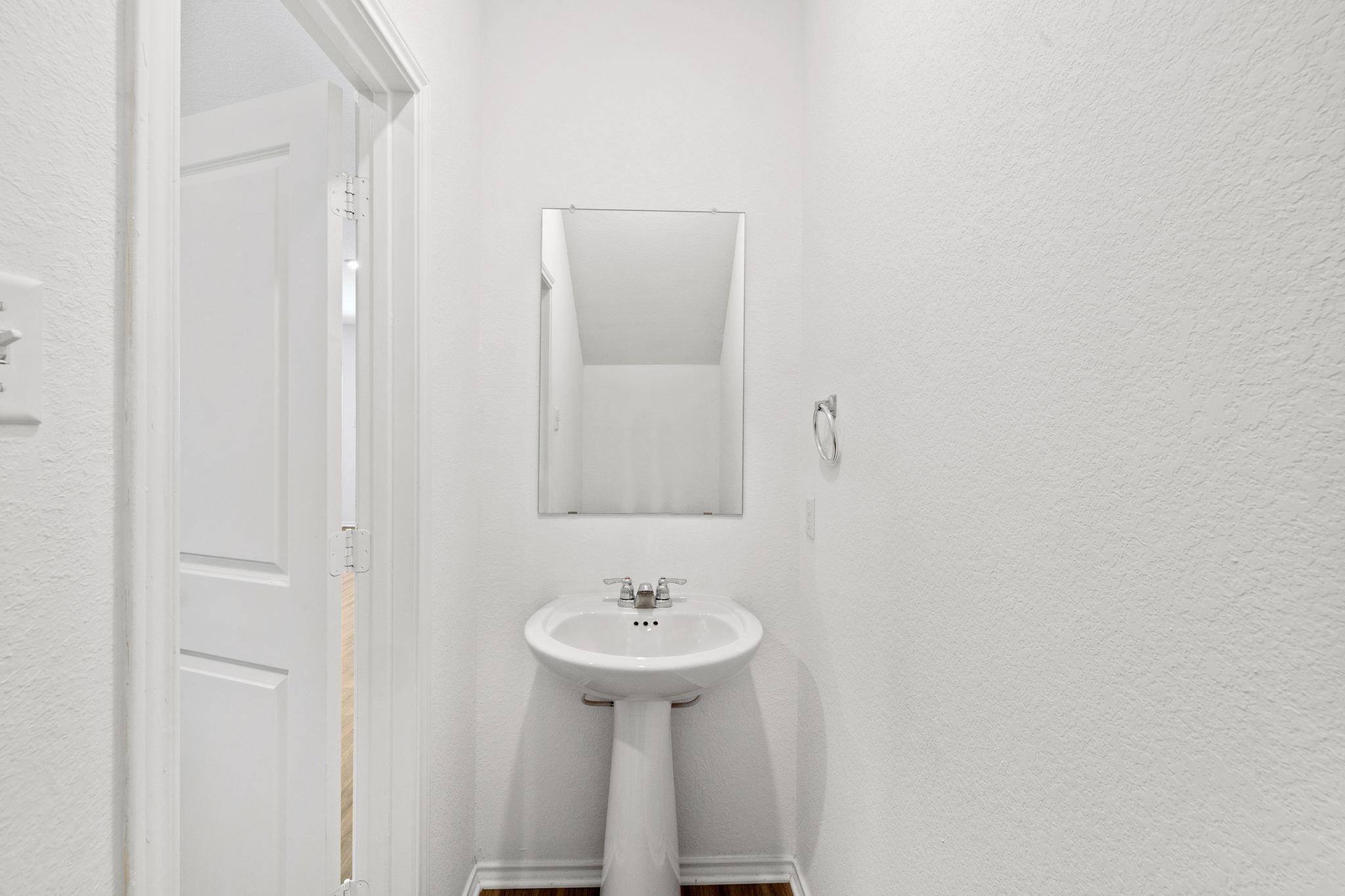 117 Citrine Crst, Maxwell, TX 78656