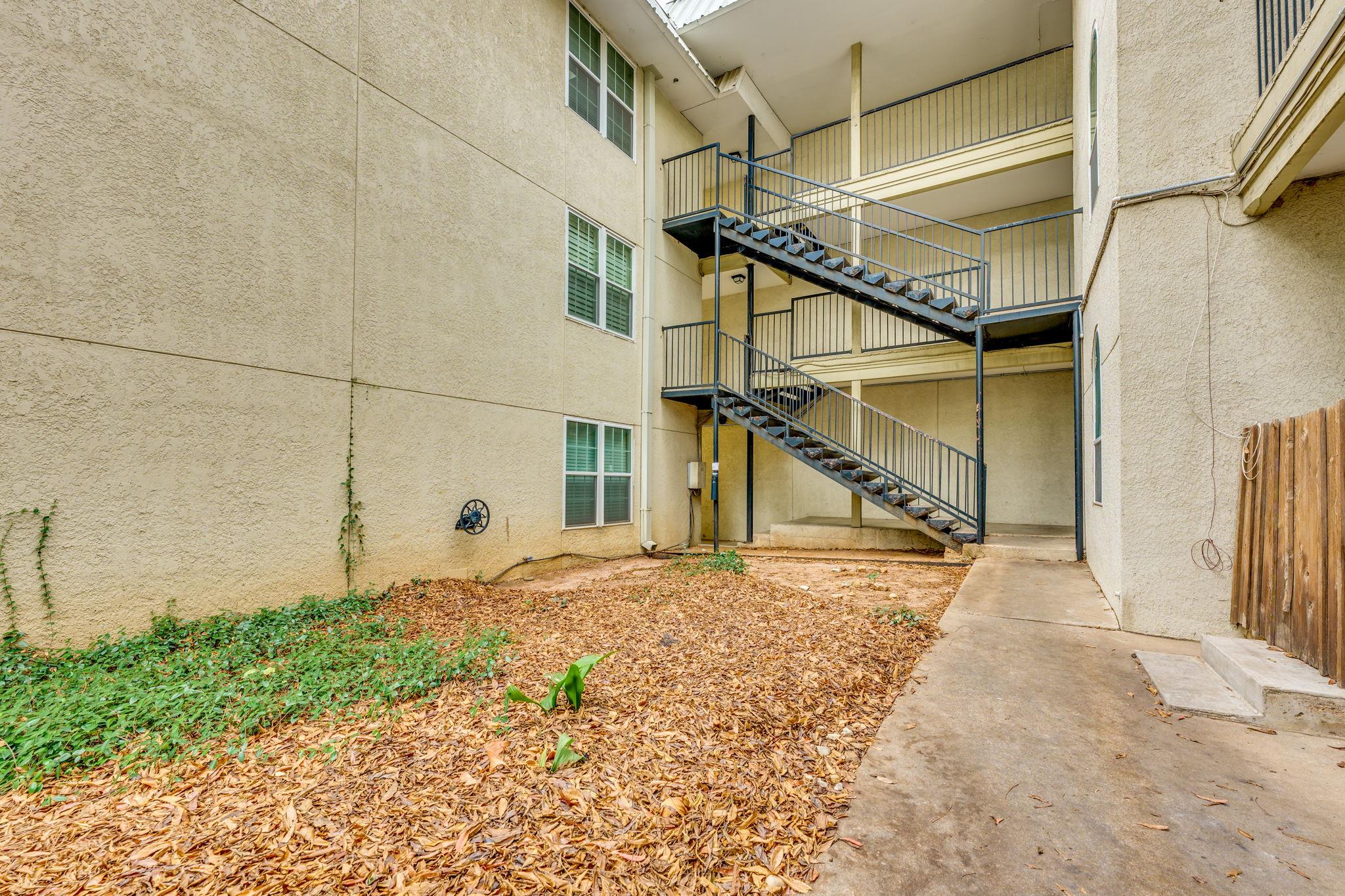 910 Duncan Ln # 50, Austin, TX 78705