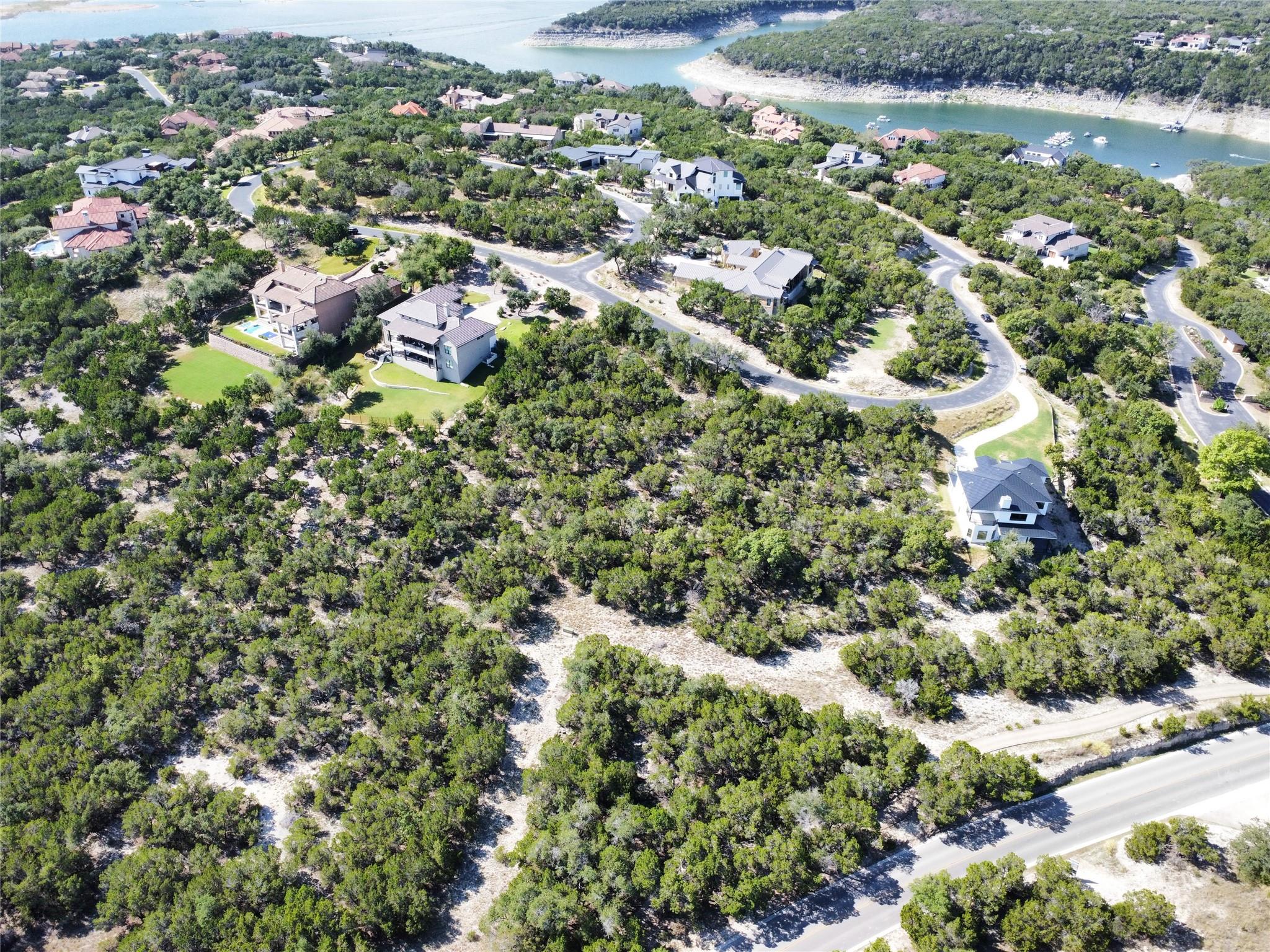 7206 Flagship Park Dr, Jonestown, TX 78645