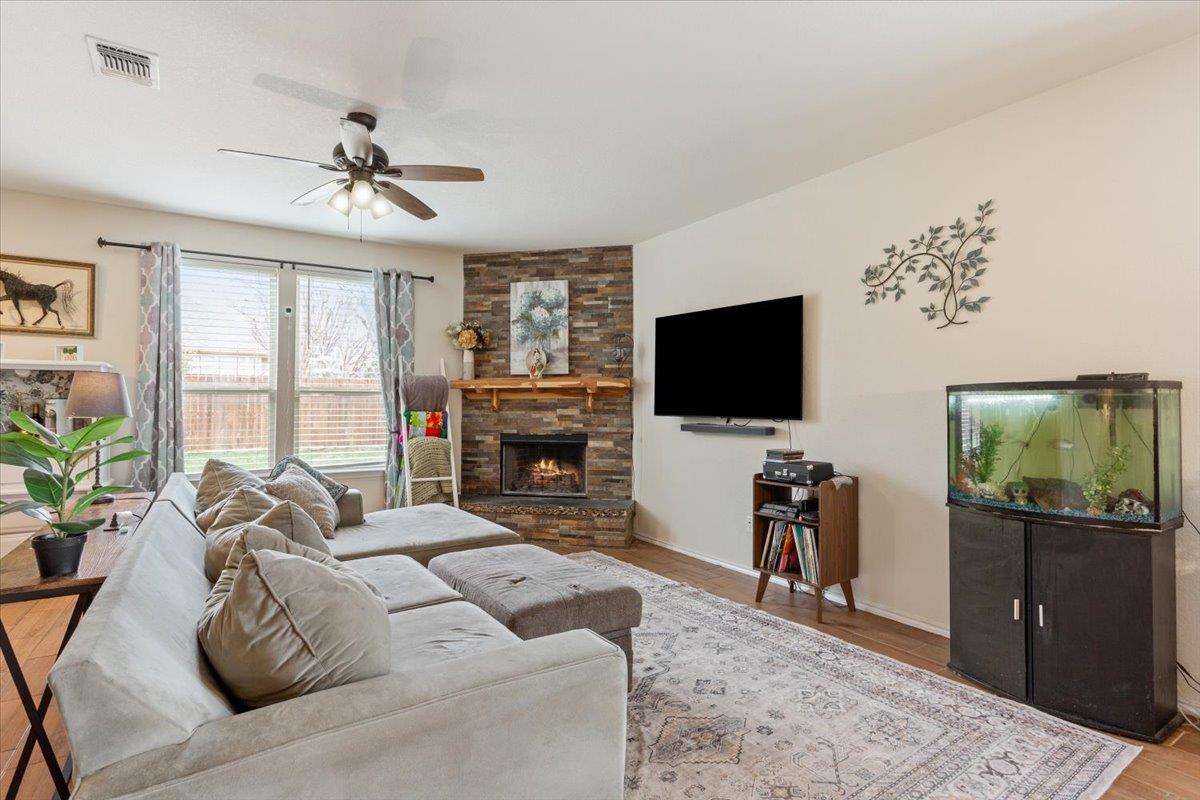 1500 Cliffbrake Way, Georgetown, TX 78626