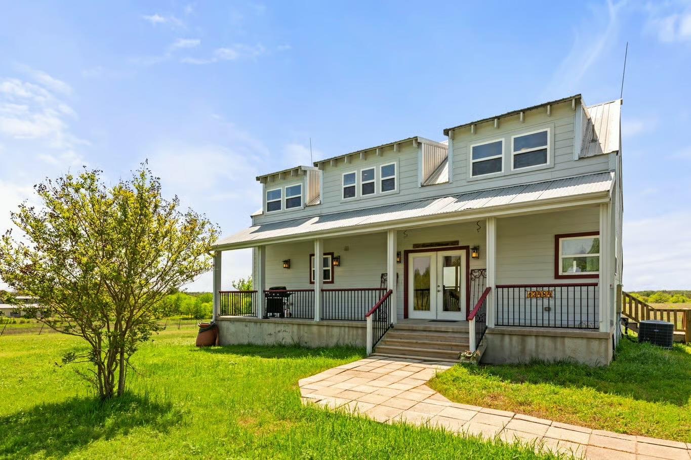 13484 Avis Rd, Dale, TX 78616