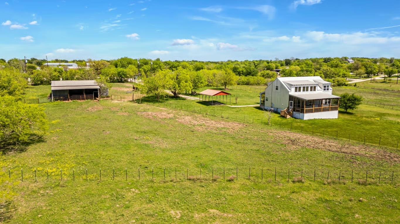 13484 Avis Rd, Dale, TX 78616
