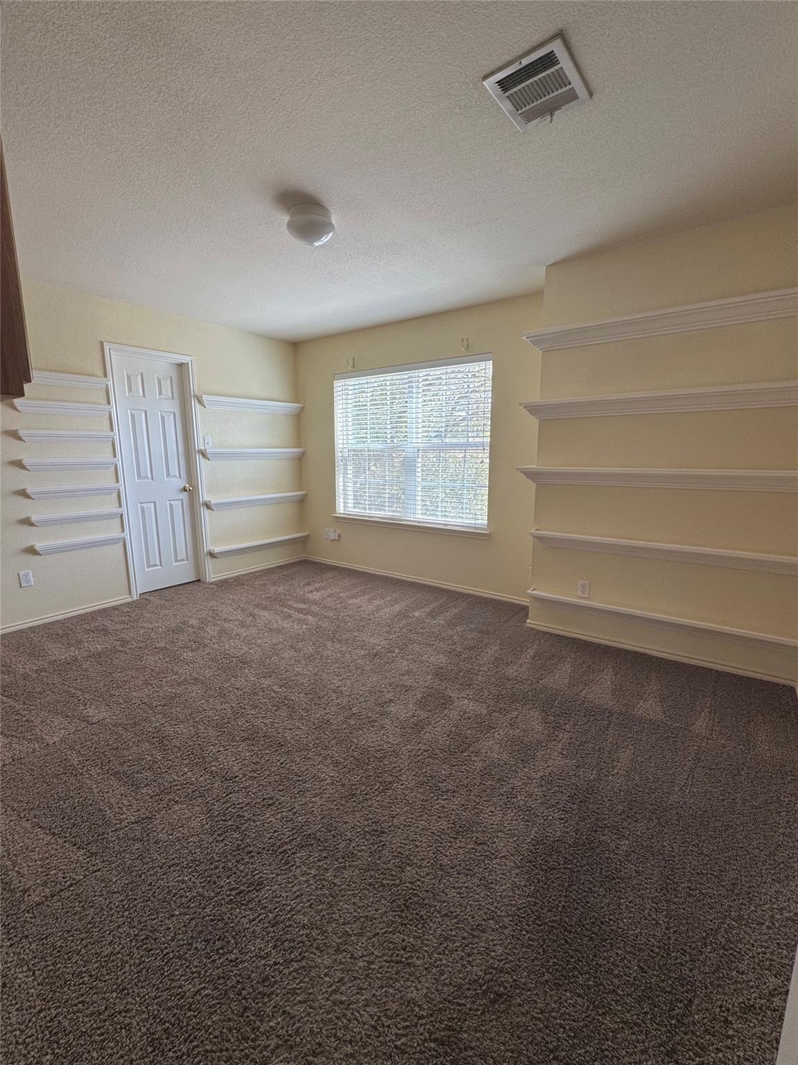 109 Justin Leonard Dr, Round Rock, TX 78664