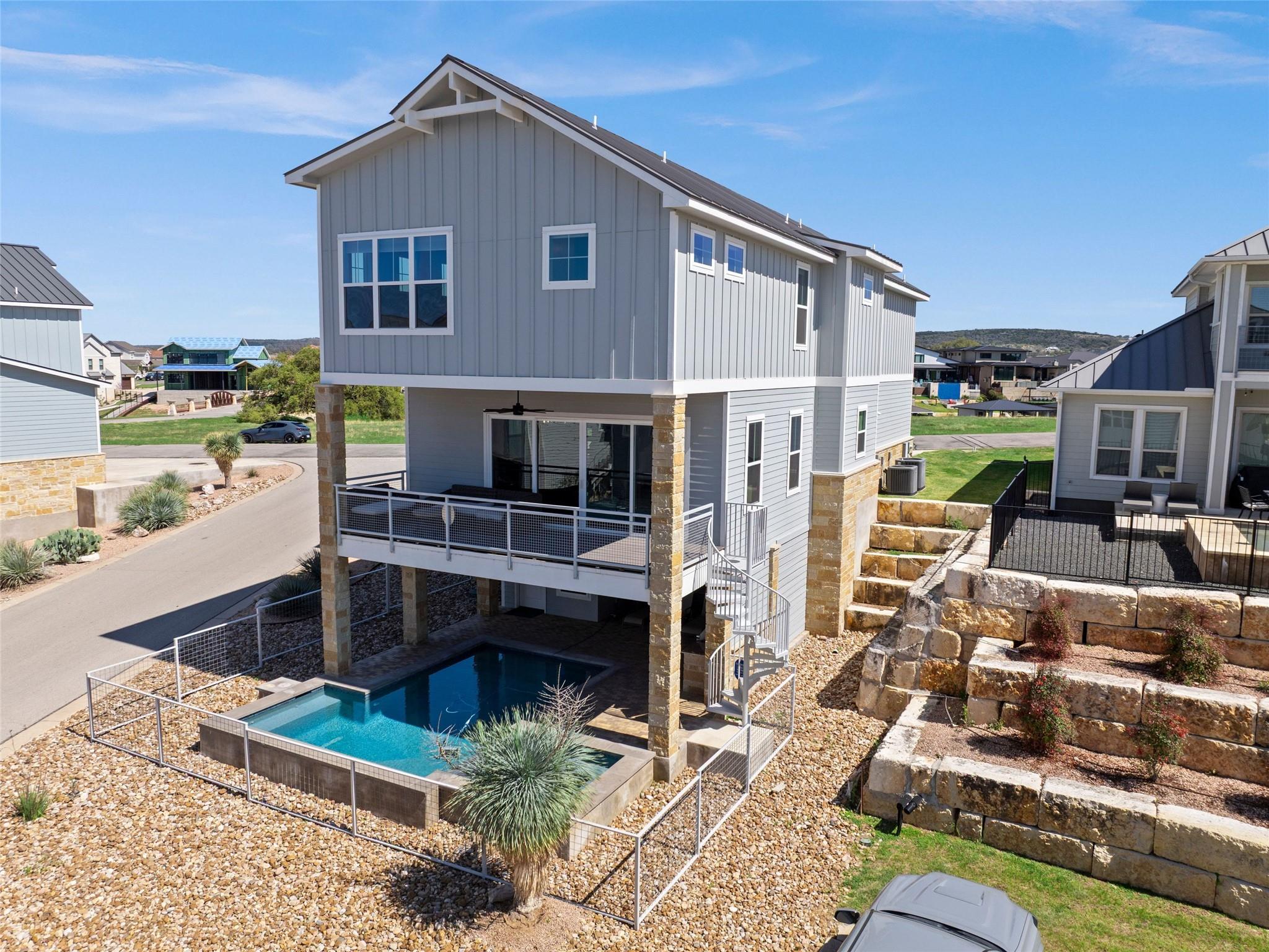 200 Archview Ln, Kingsland, TX 78639