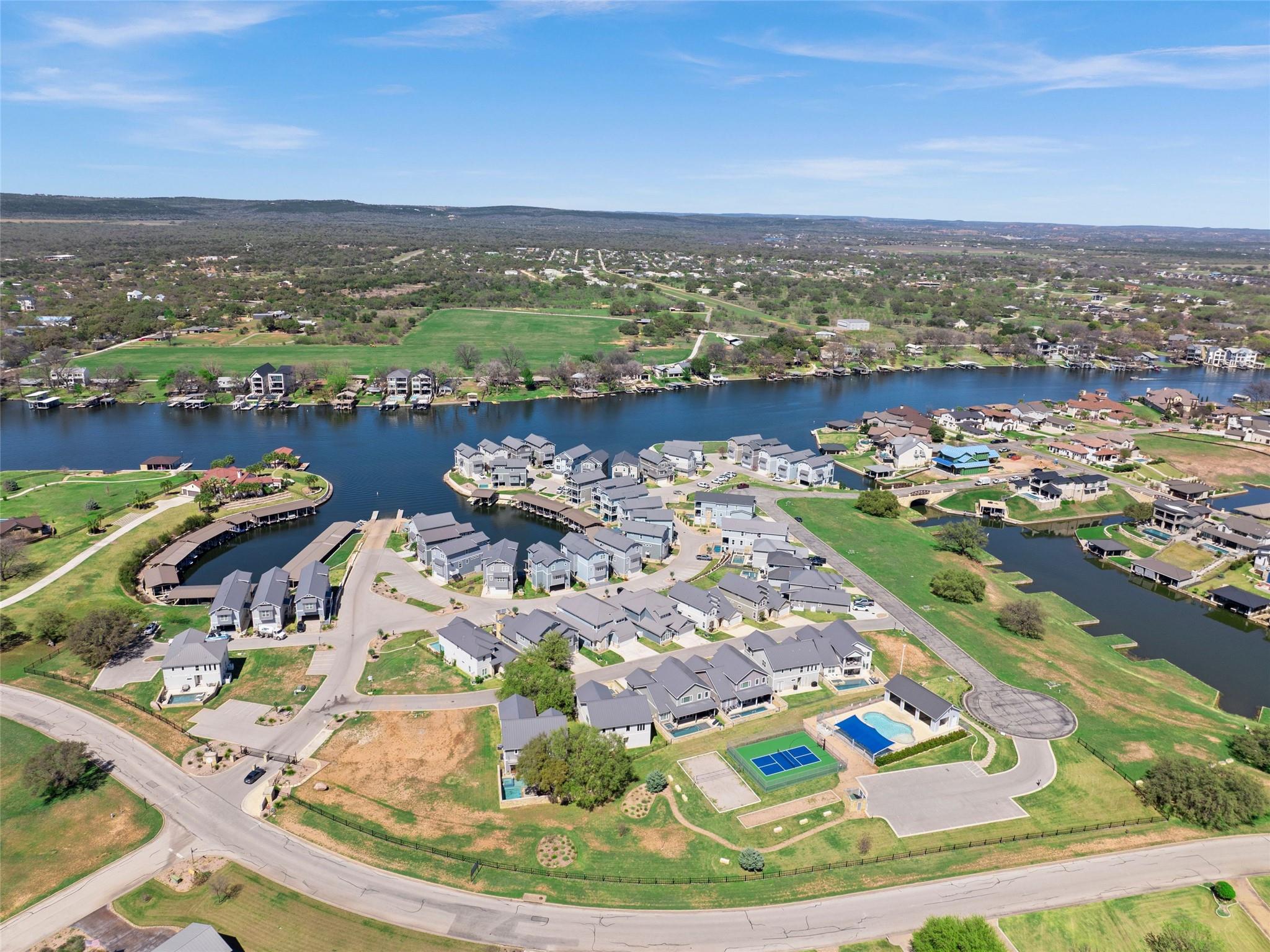 200 Archview Ln, Kingsland, TX 78639