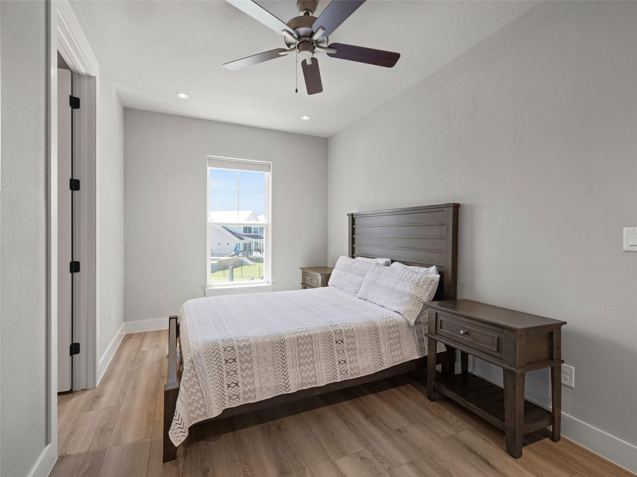 200 Archview Ln, Kingsland, TX 78639