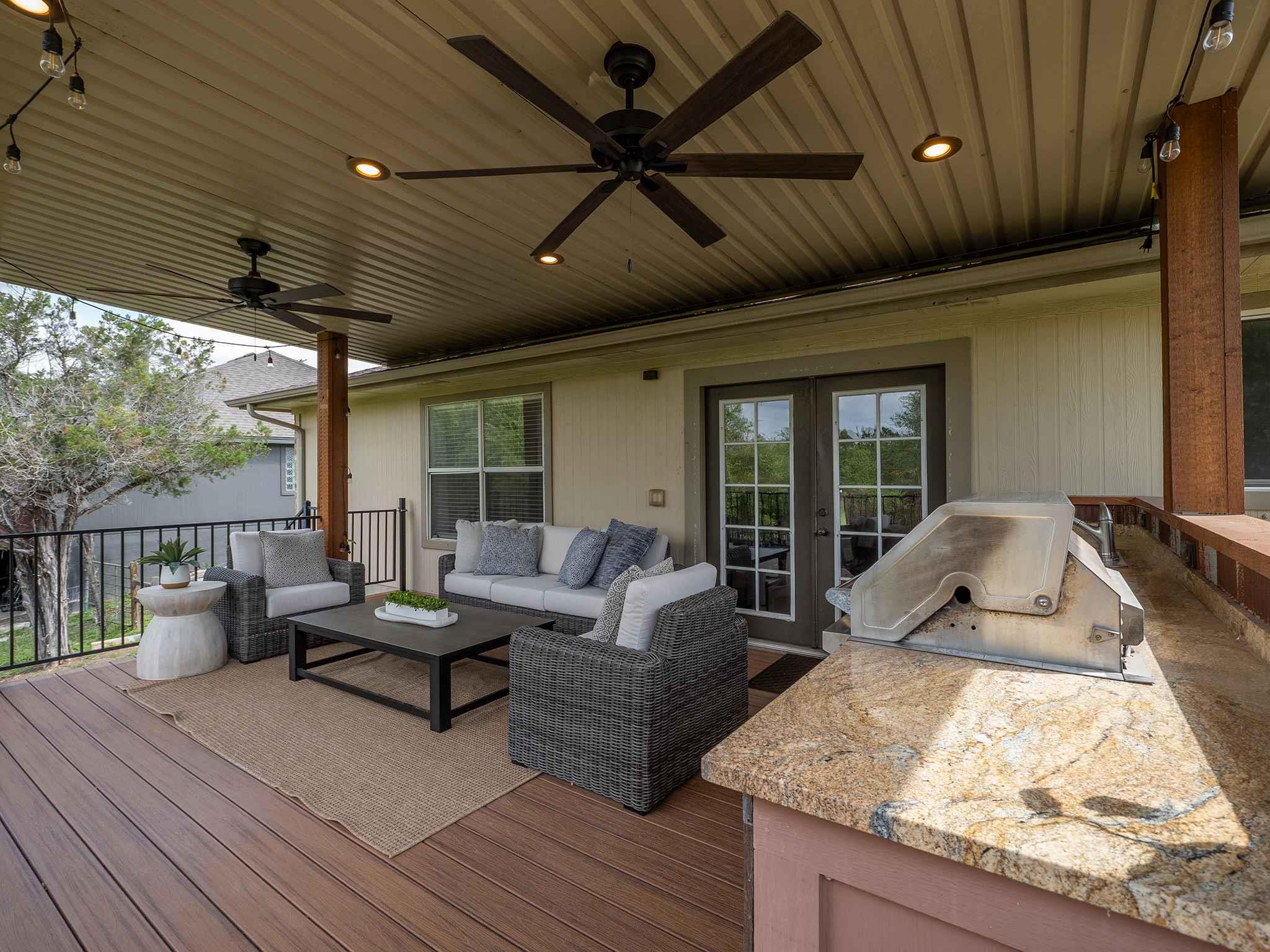 10212 Thomas Ln, Dripping Springs, TX 78620