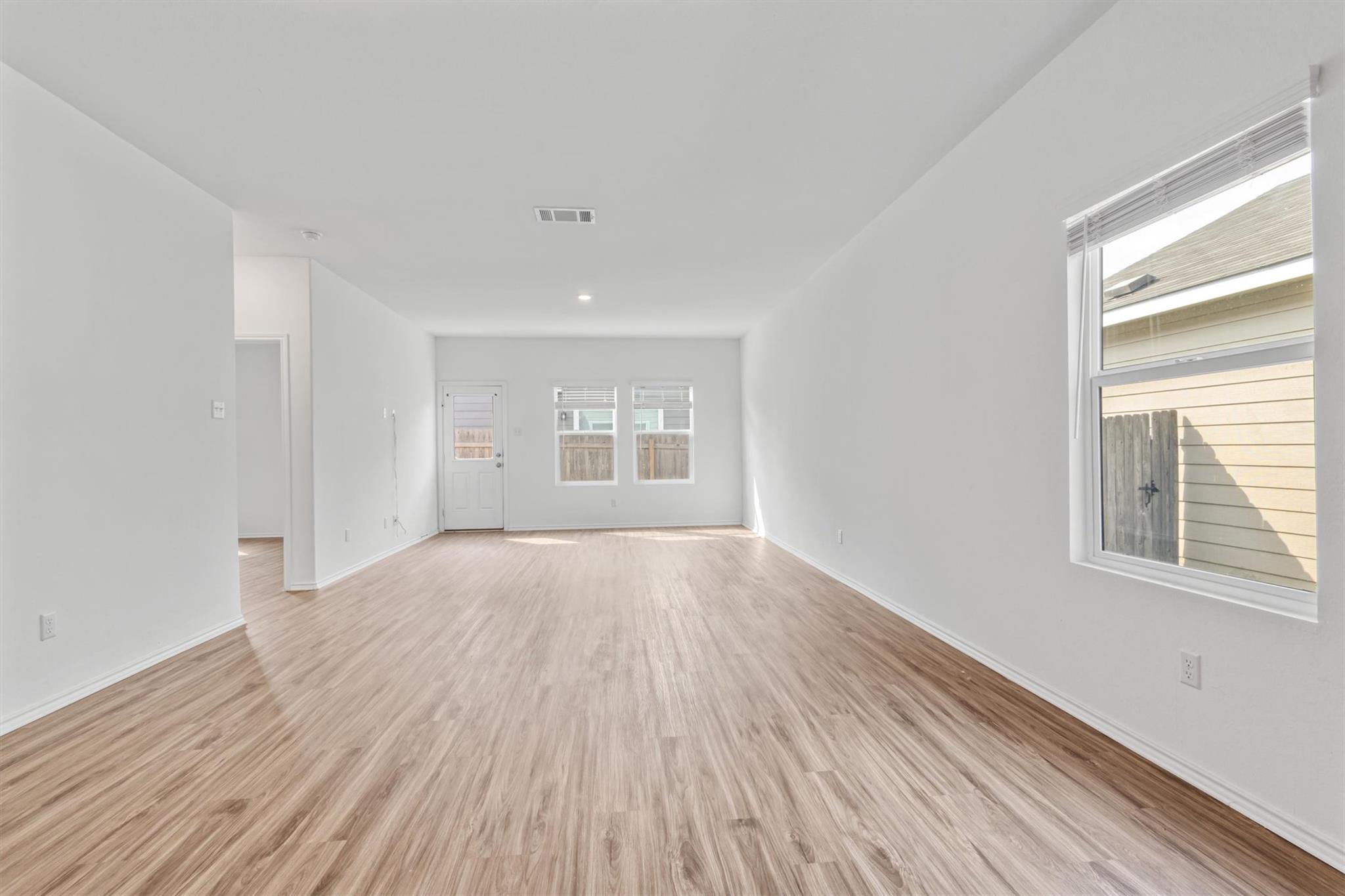 417 Soapstone Pass, Maxwell, TX 78656