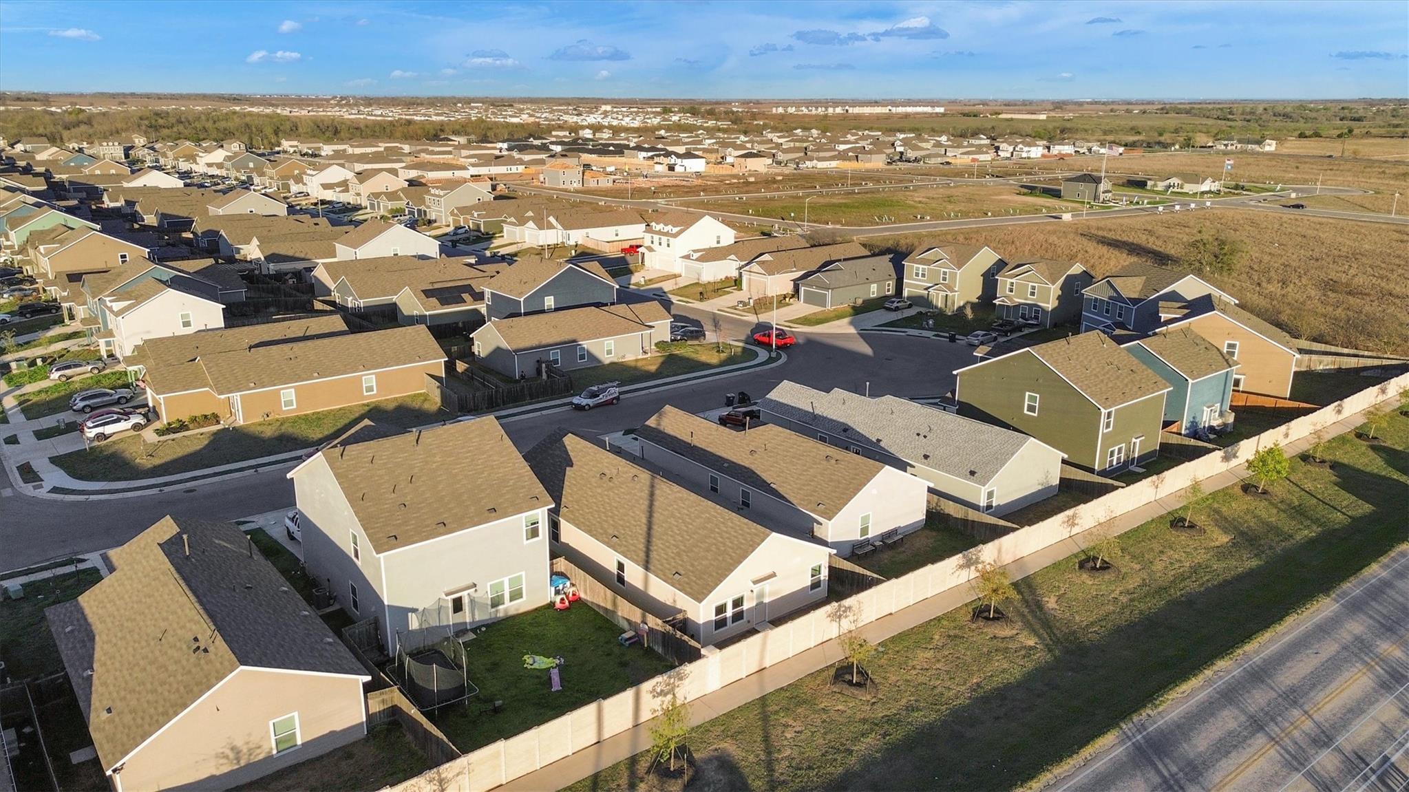 417 Soapstone Pass, Maxwell, TX 78656