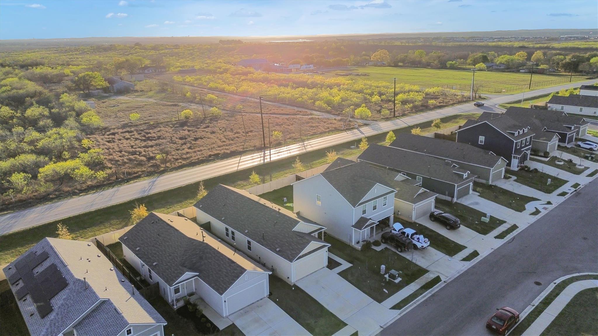 417 Soapstone Pass, Maxwell, TX 78656