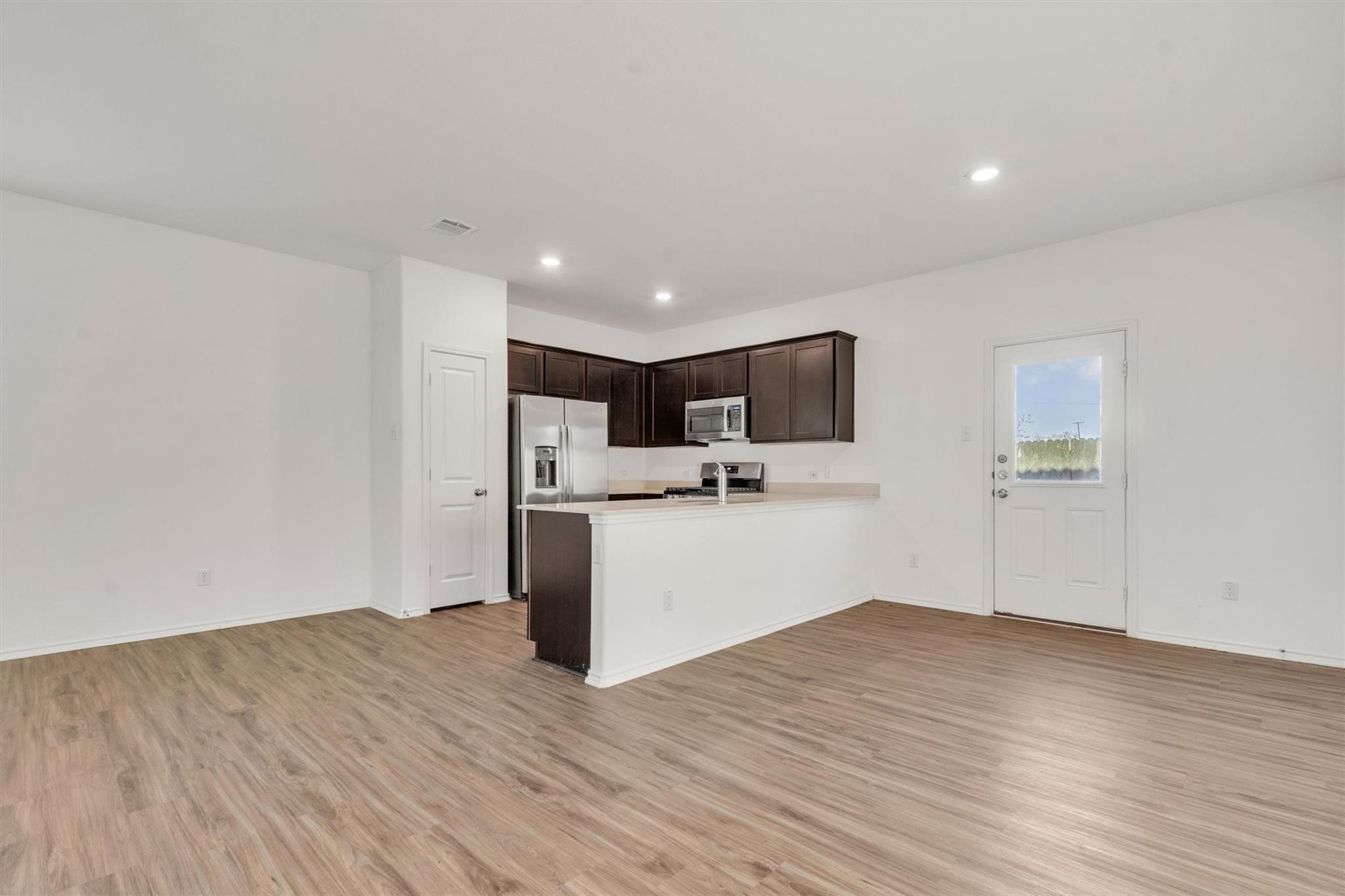 385 Soapstone Pass, Maxwell, TX 78656