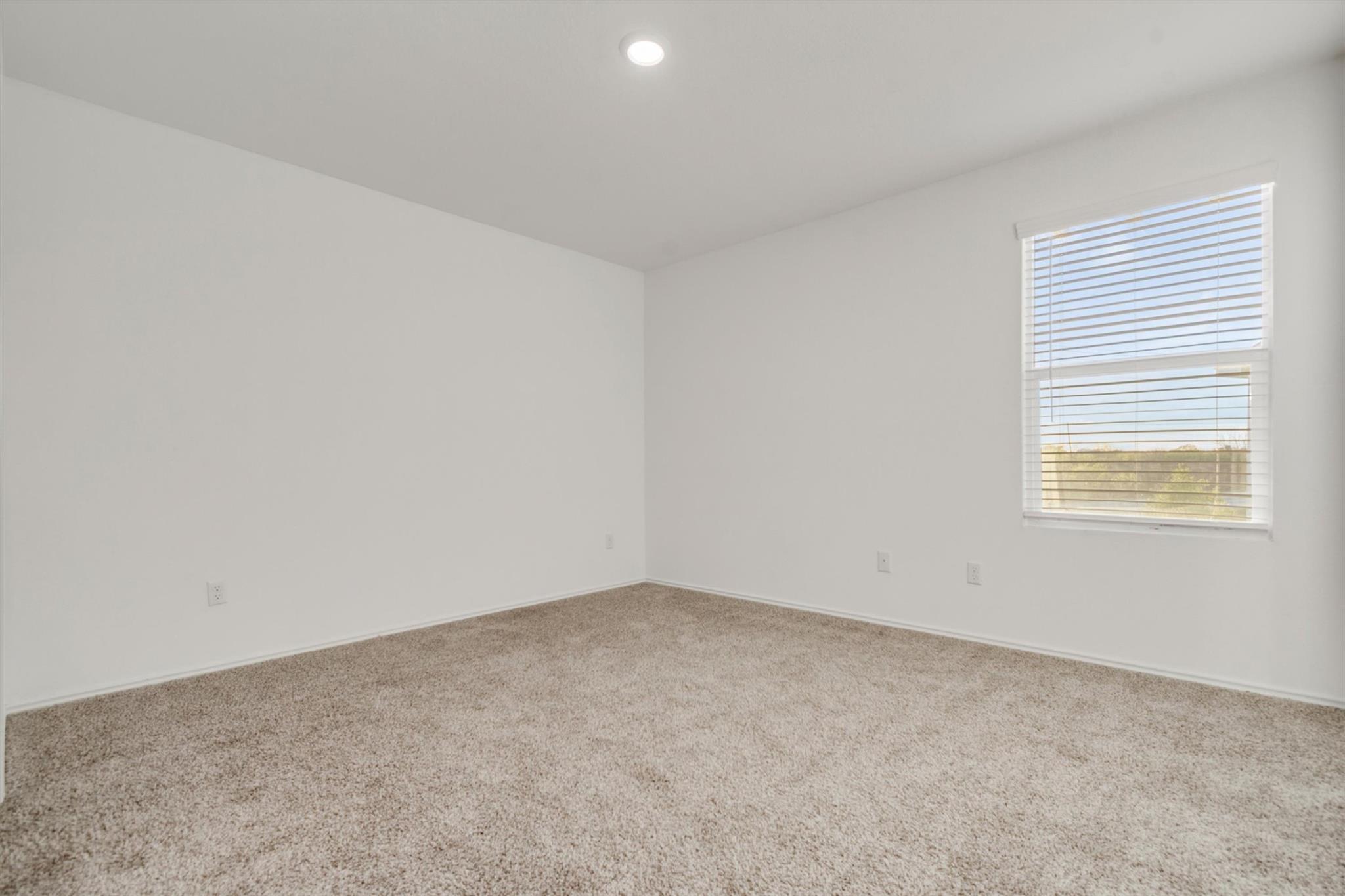 385 Soapstone Pass, Maxwell, TX 78656