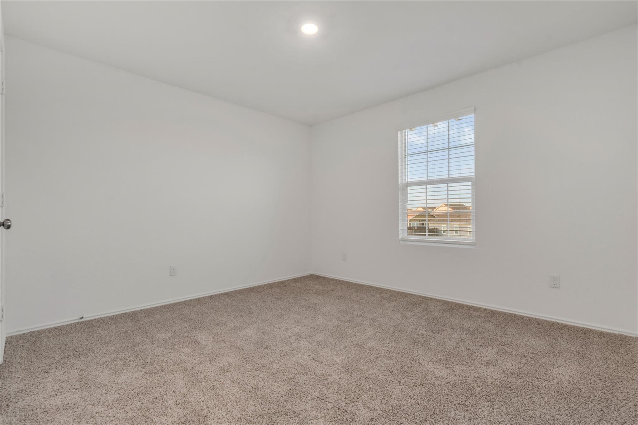 385 Soapstone Pass, Maxwell, TX 78656