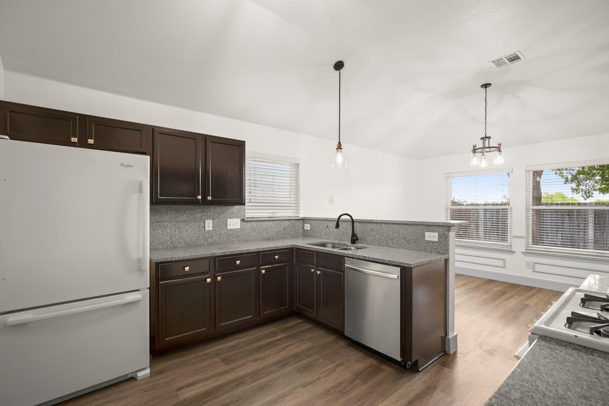 157 Meadowlark Cir, Georgetown, TX 78626