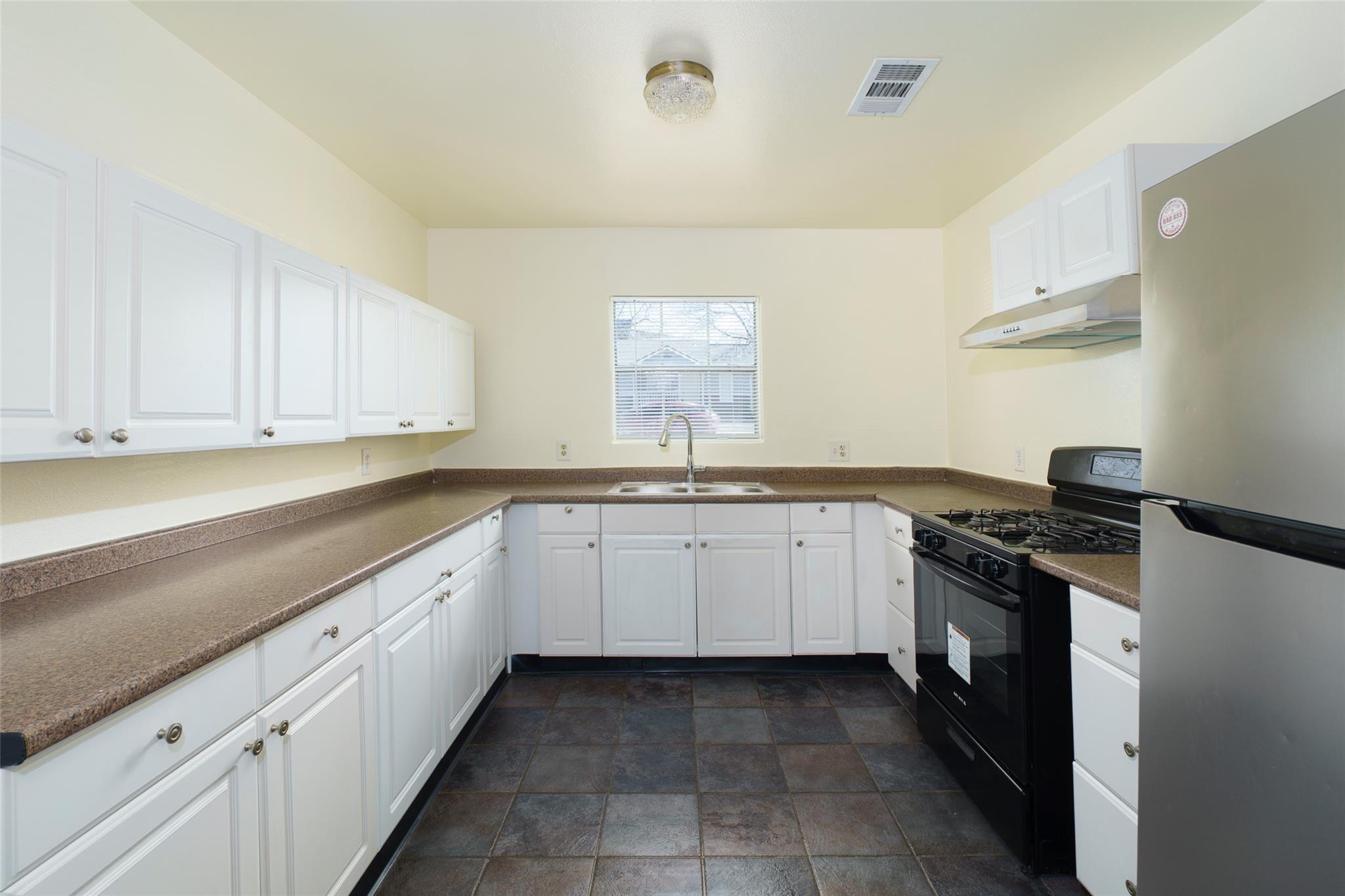 505 E Applegate Dr # B, Austin, TX 78753