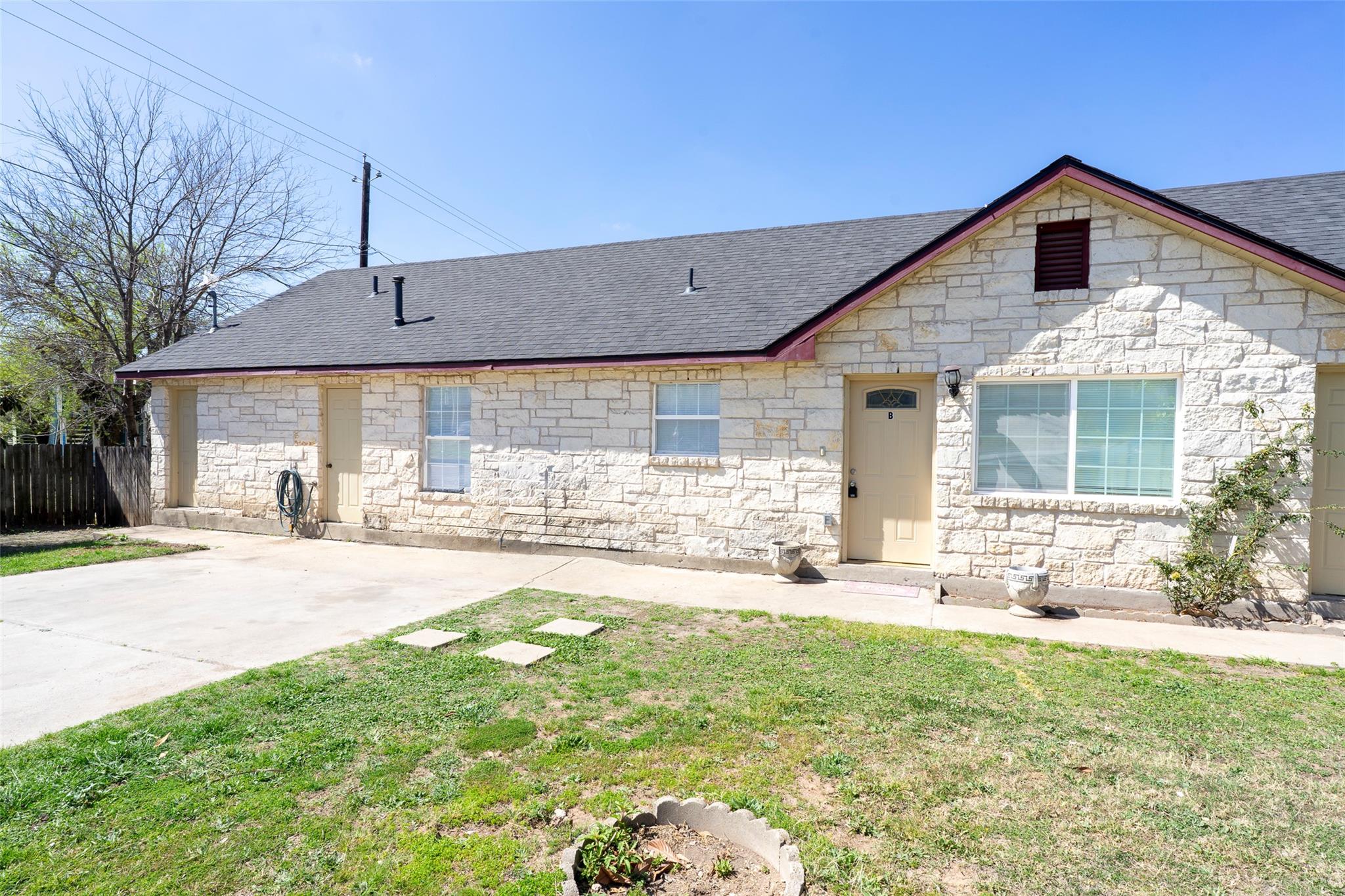 505 E Applegate Dr # B, Austin, TX 78753