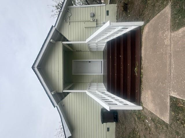 823 Monterrey St, Lockhart, TX 78644