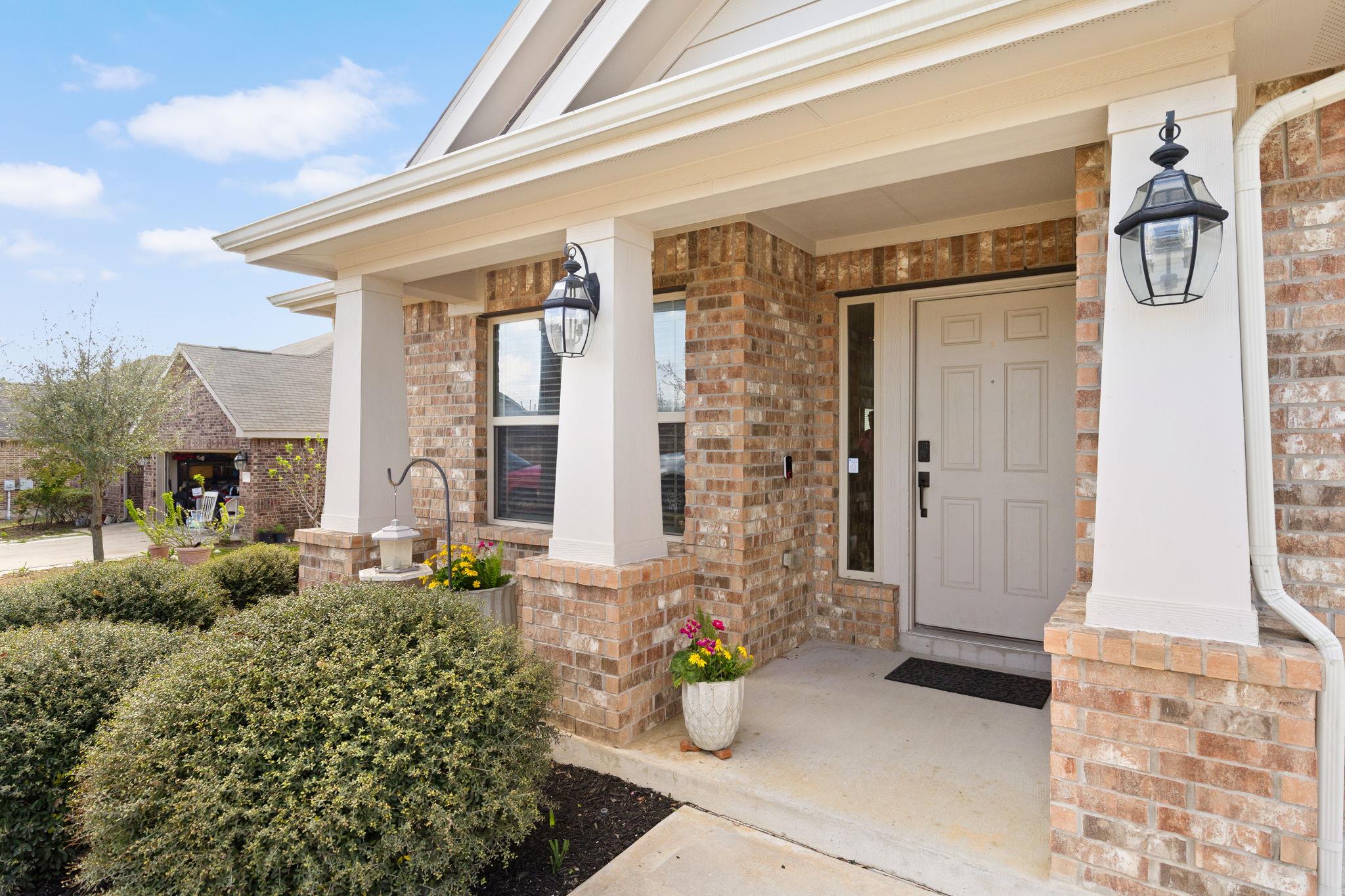 297 Coral Stone Trl, Buda, TX 78610