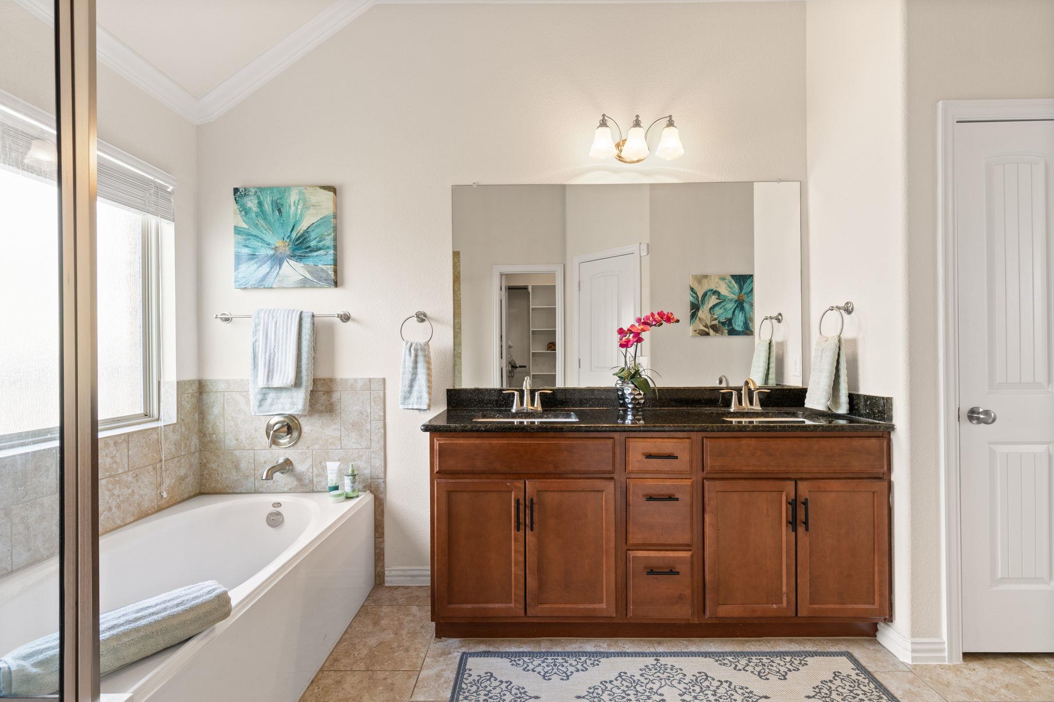 297 Coral Stone Trl, Buda, TX 78610