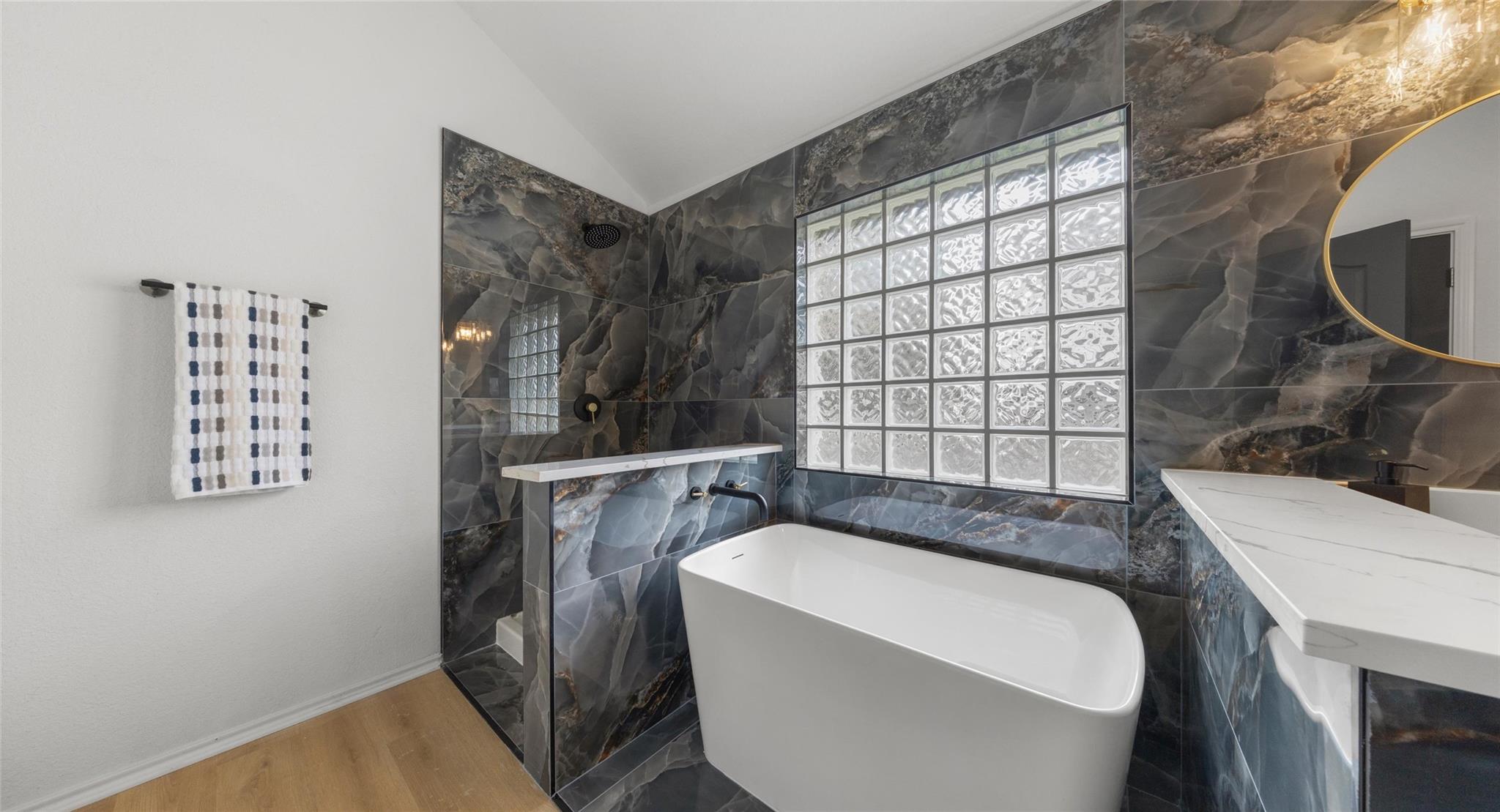 2527 Crenshaw Dr, Round Rock, TX 78664