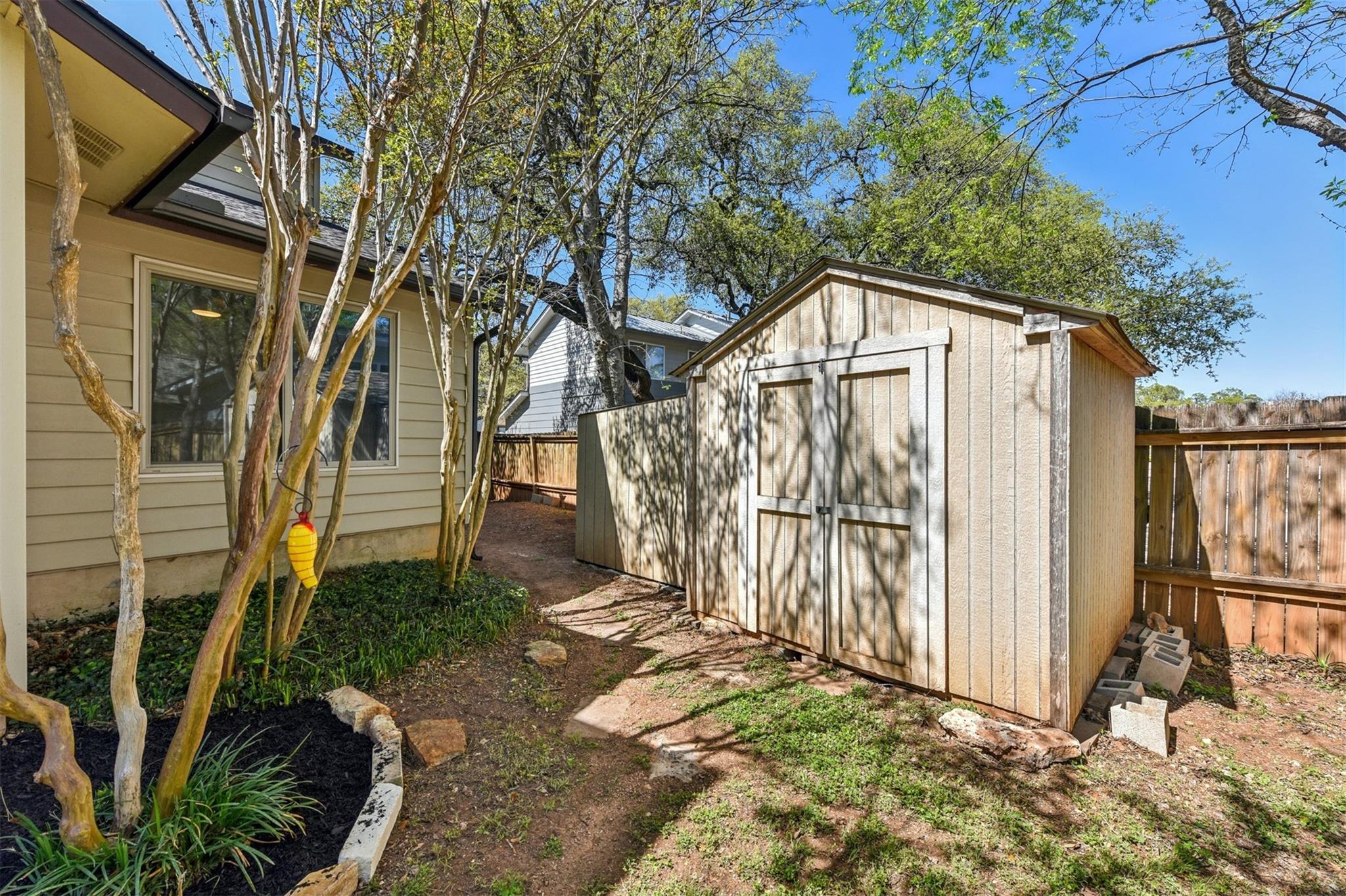 4910 Pelham Dr, Austin, TX 78727