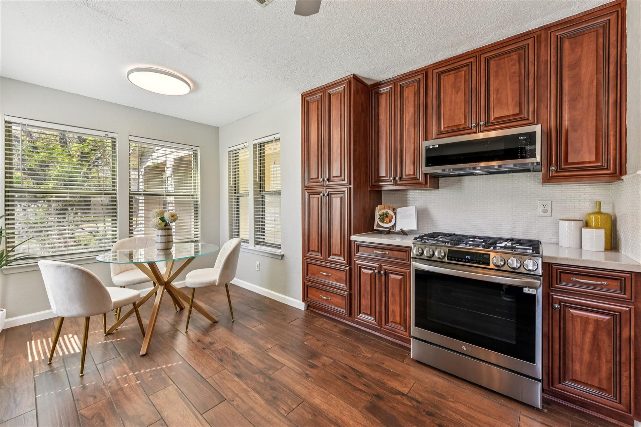 4910 Pelham Dr, Austin, TX 78727