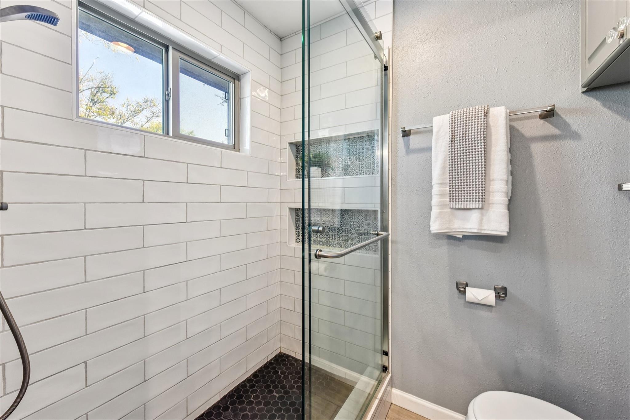 4910 Pelham Dr, Austin, TX 78727