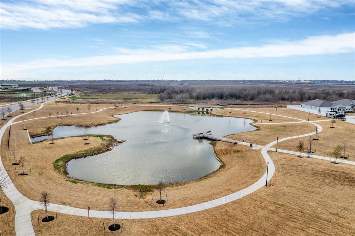 116 Honeybee Ln, Elgin, TX 78621