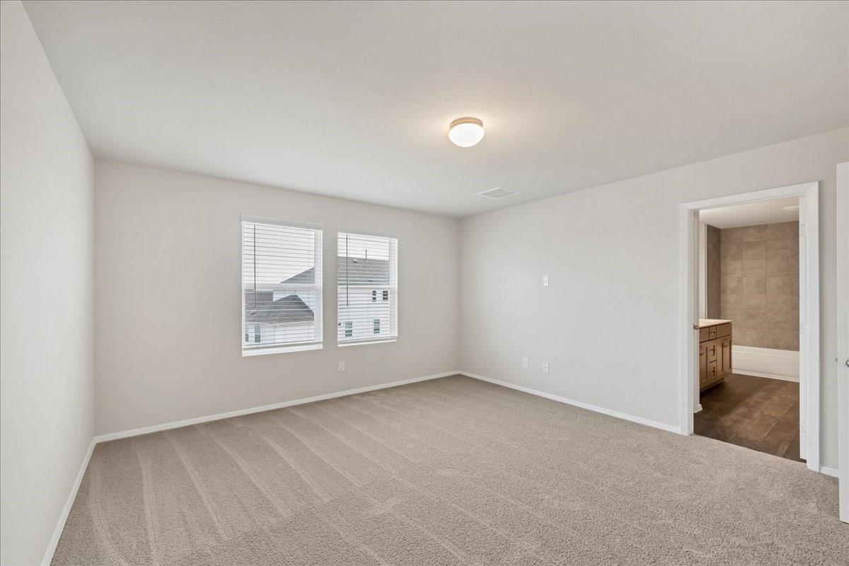 116 Honeybee Ln, Elgin, TX 78621