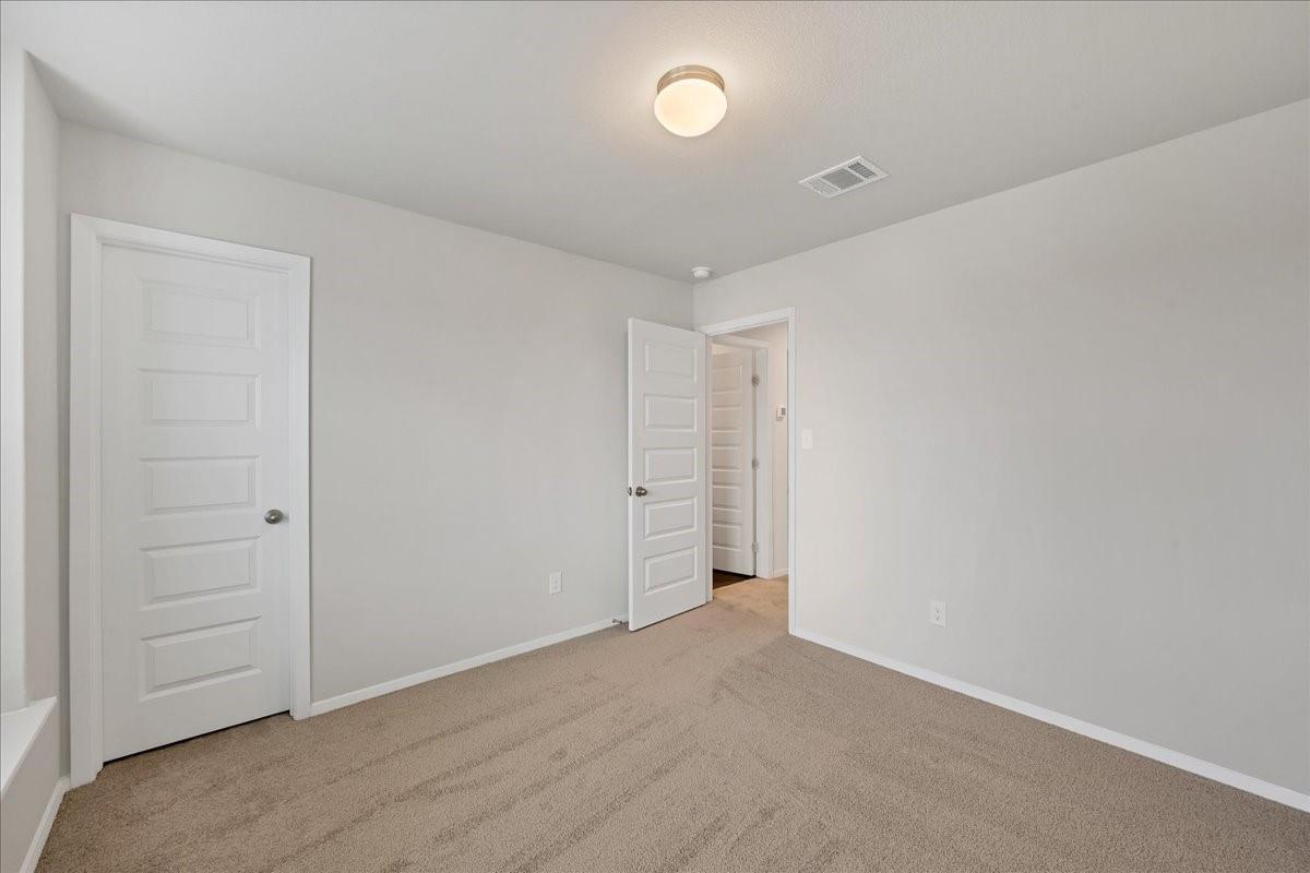 116 Honeybee Ln, Elgin, TX 78621