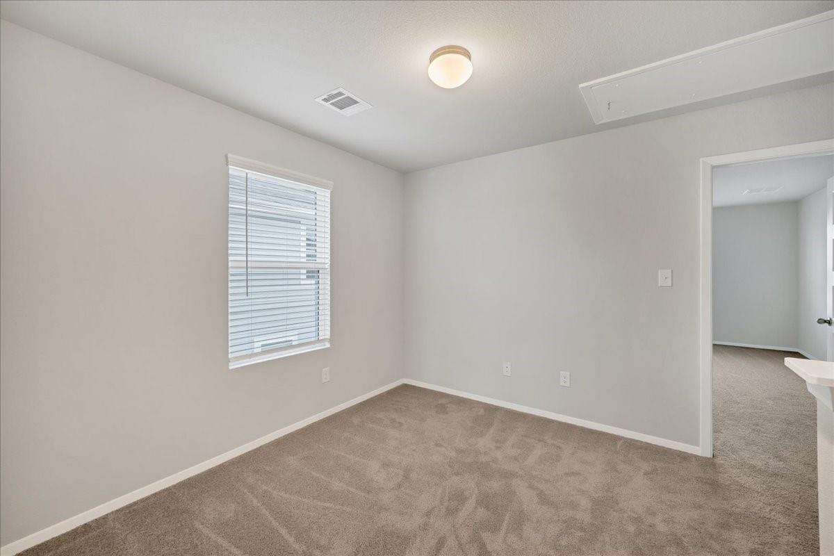 116 Honeybee Ln, Elgin, TX 78621