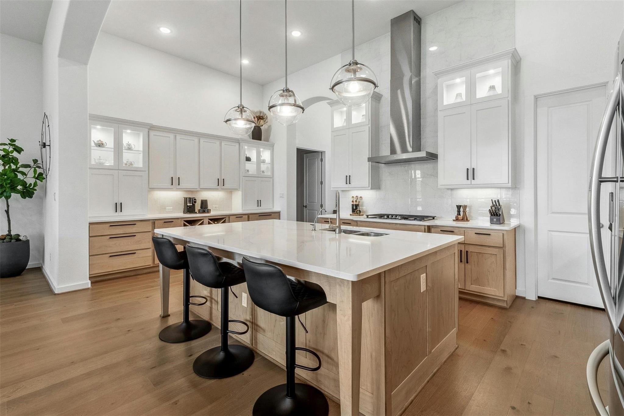 104 Rainbow Valley Trl, San Marcos, TX 78666