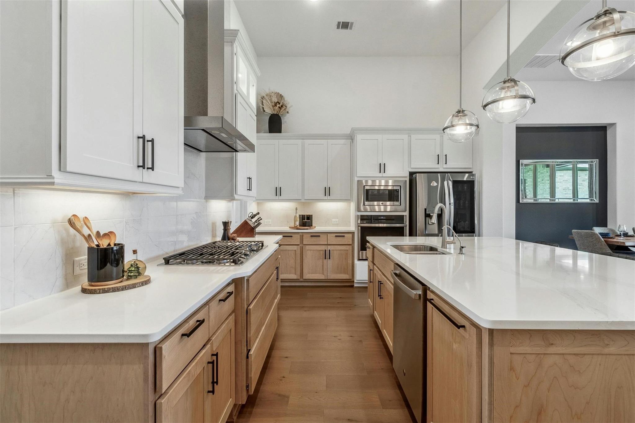 104 Rainbow Valley Trl, San Marcos, TX 78666