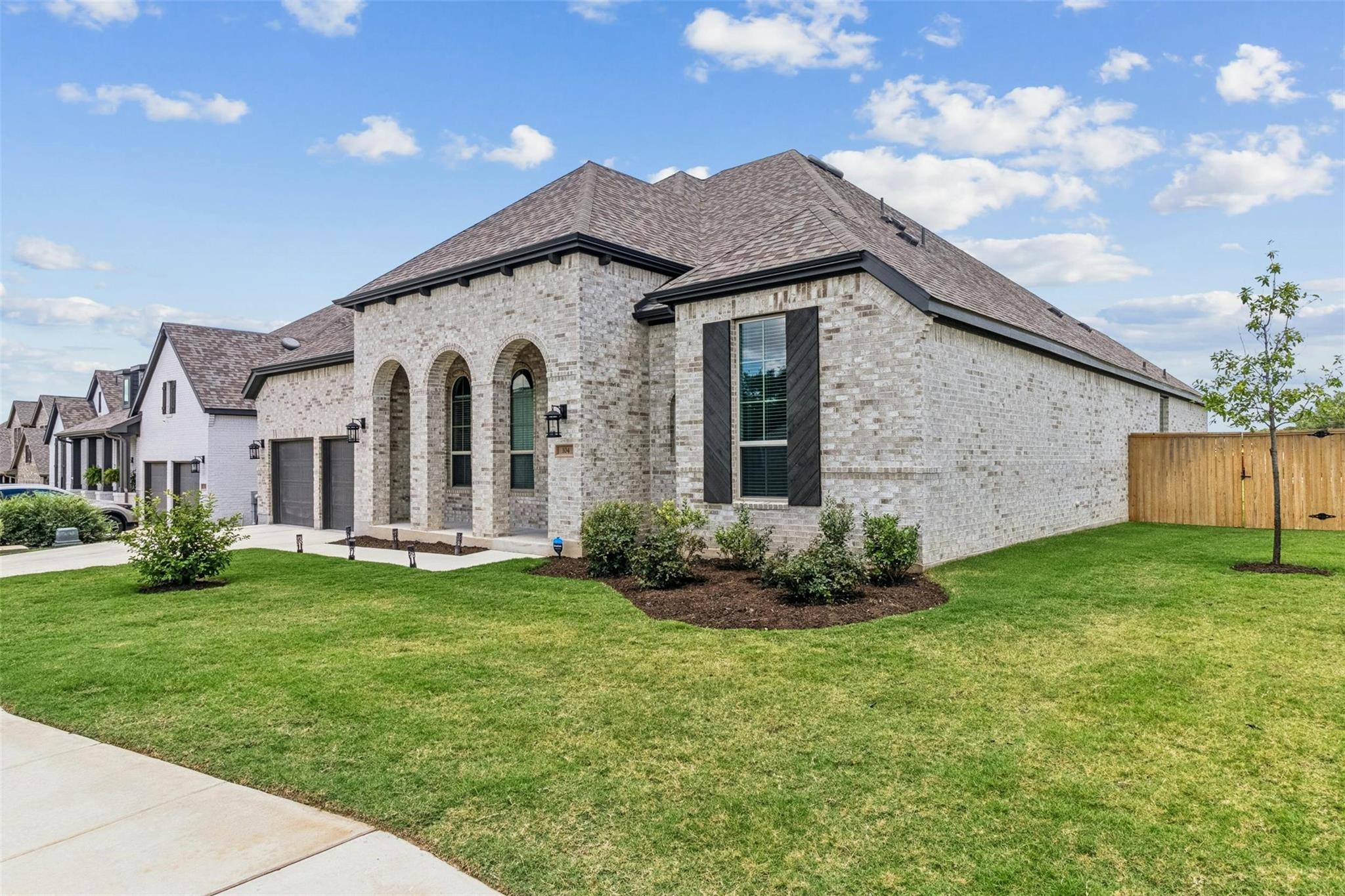 104 Rainbow Valley Trl, San Marcos, TX 78666