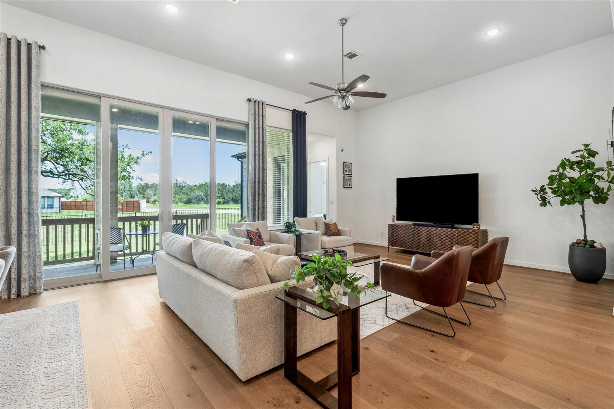 104 Rainbow Valley Trl, San Marcos, TX 78666