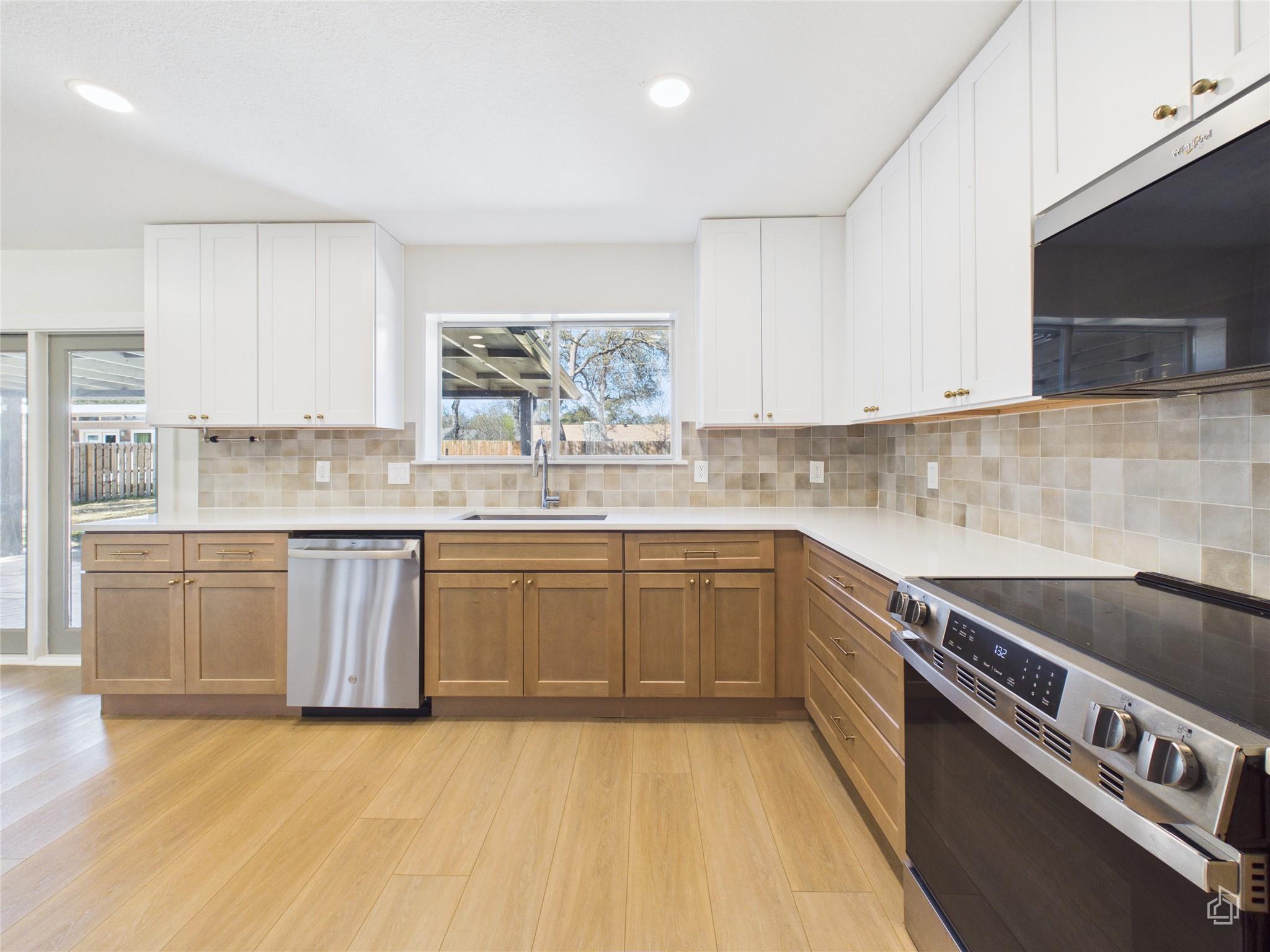 9400 Longvale Dr, Austin, TX 78729