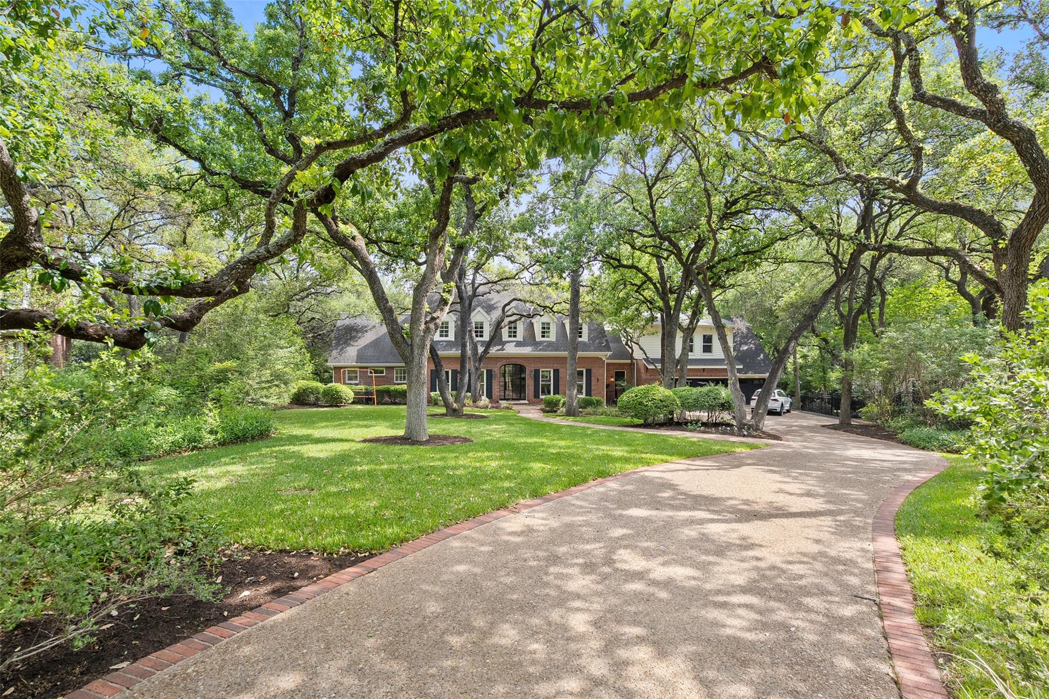 2601 Buckminister Ct, Austin, TX 78746